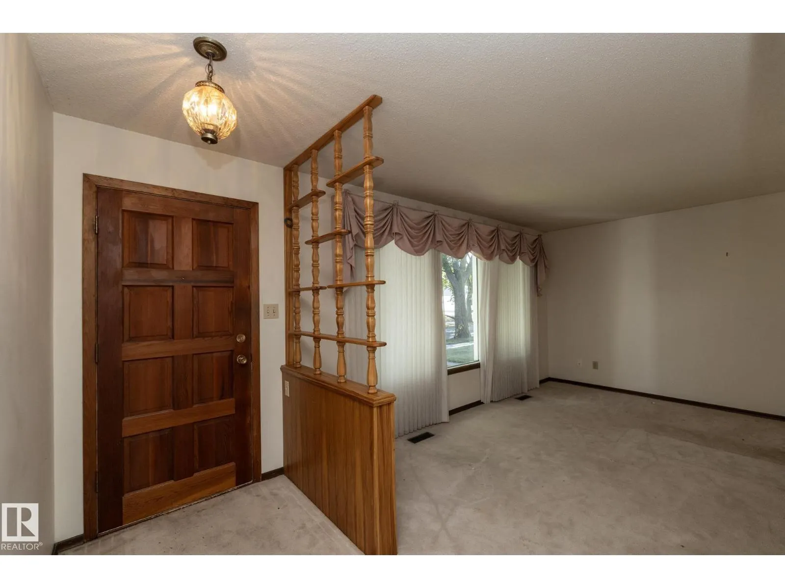 11322 52 ST NW