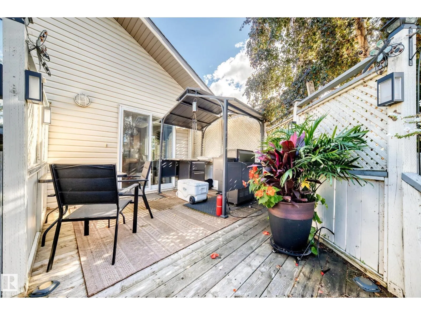 81 DUNFIELD CR