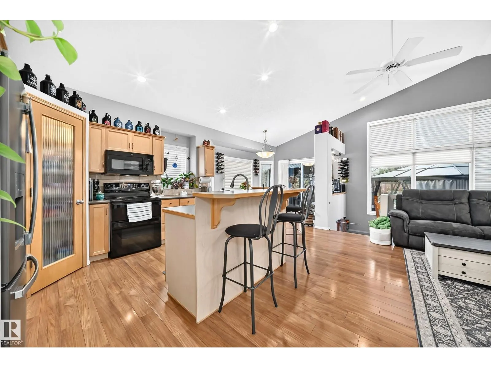 81 DUNFIELD CR