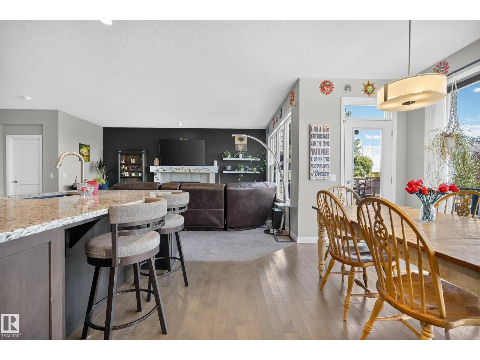 89 SUMMERSTONE LN