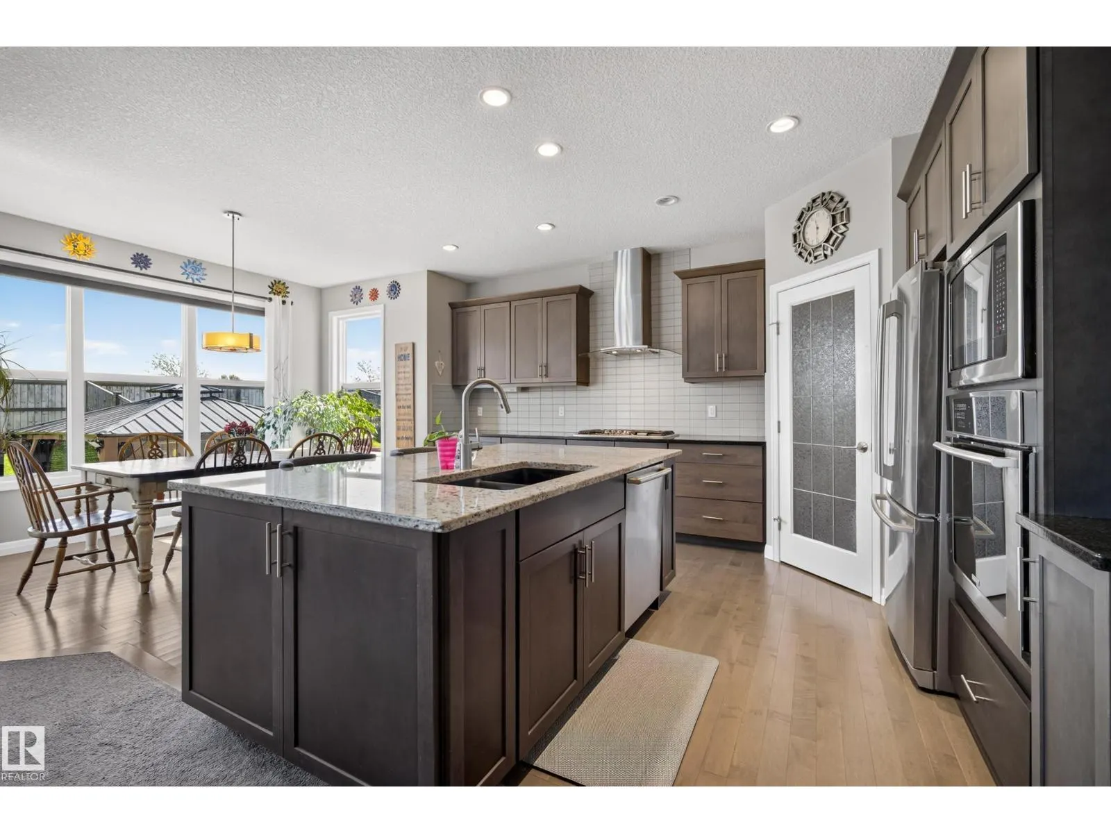 89 SUMMERSTONE LN