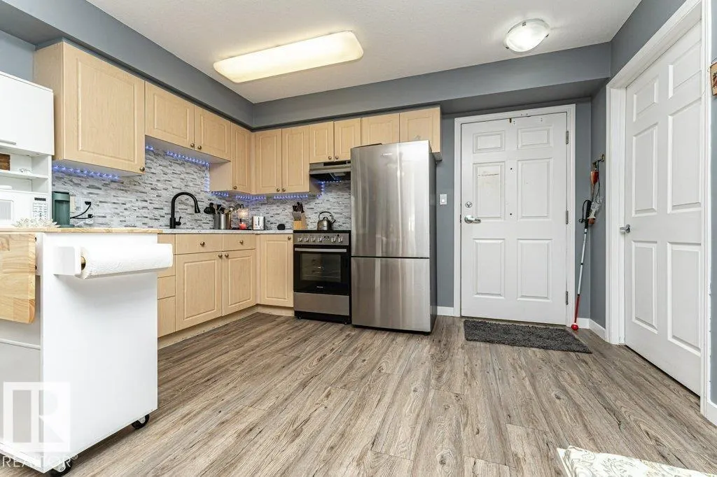 #233 8802 SOUTHFORT DR