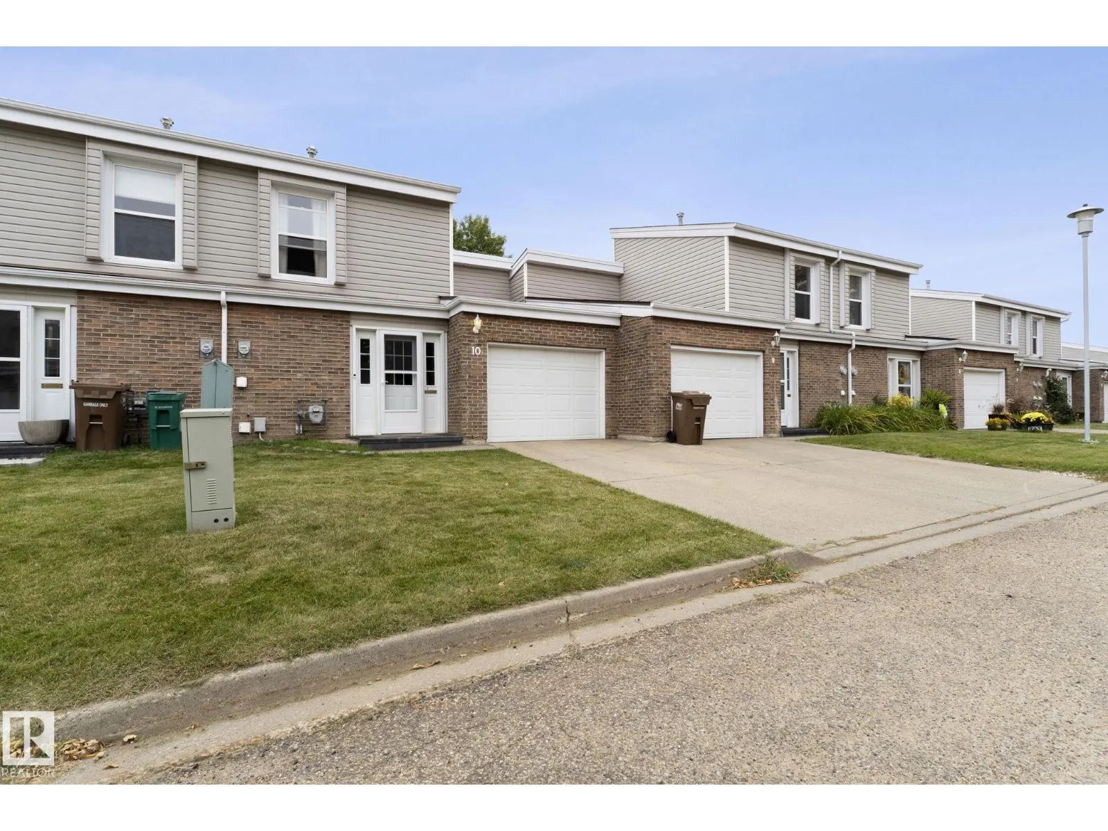 10 GRANDVIEW RG