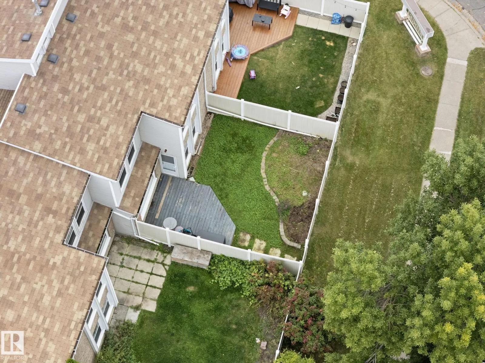 10 GRANDVIEW RG