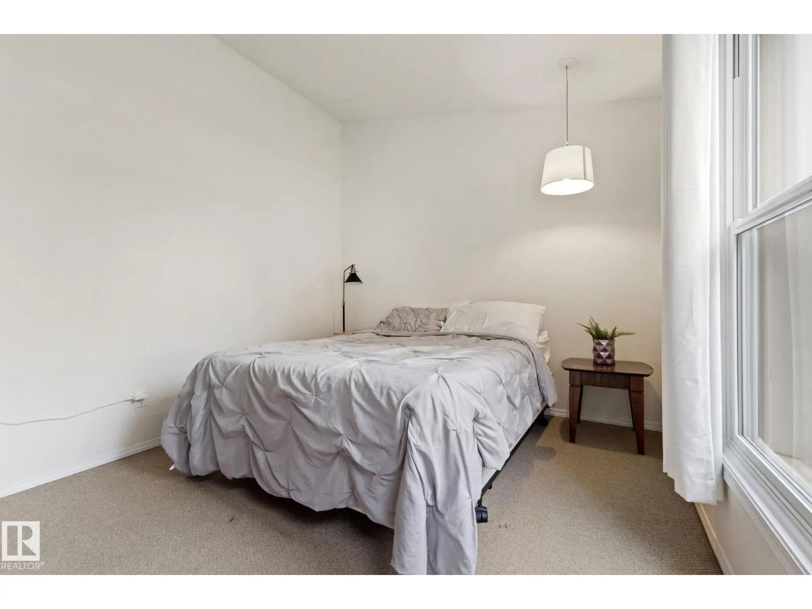10 GRANDVIEW RG