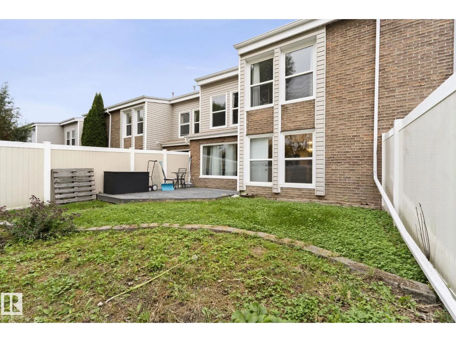 10 GRANDVIEW RG