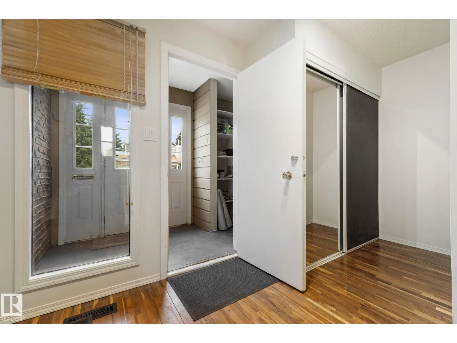 10 GRANDVIEW RG