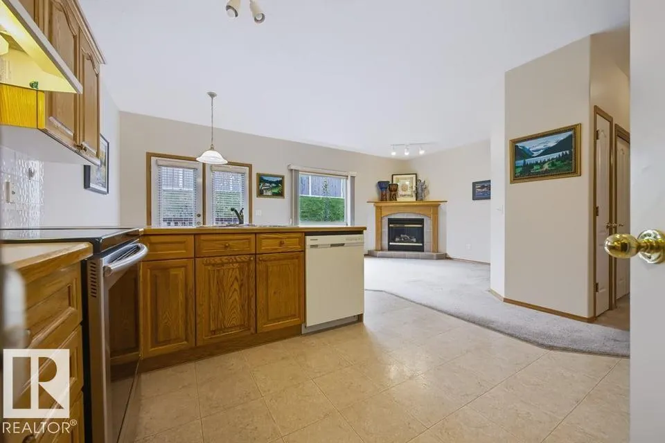 9 HILLCREST CO