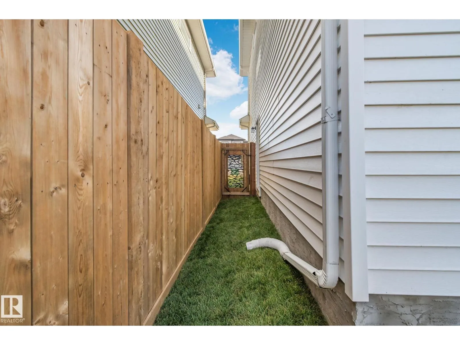 19 MEADOWBROOK WY