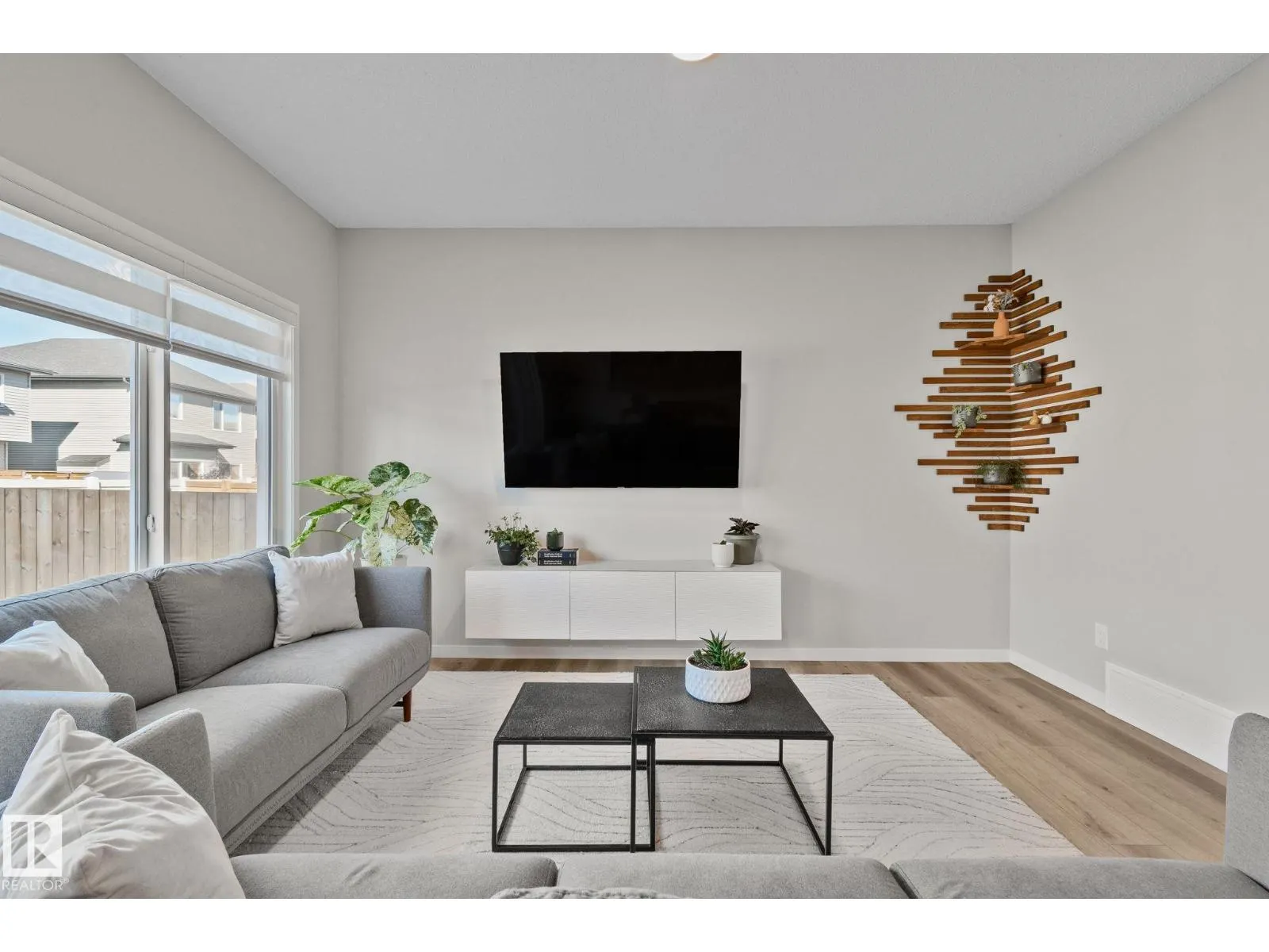 19 MEADOWBROOK WY