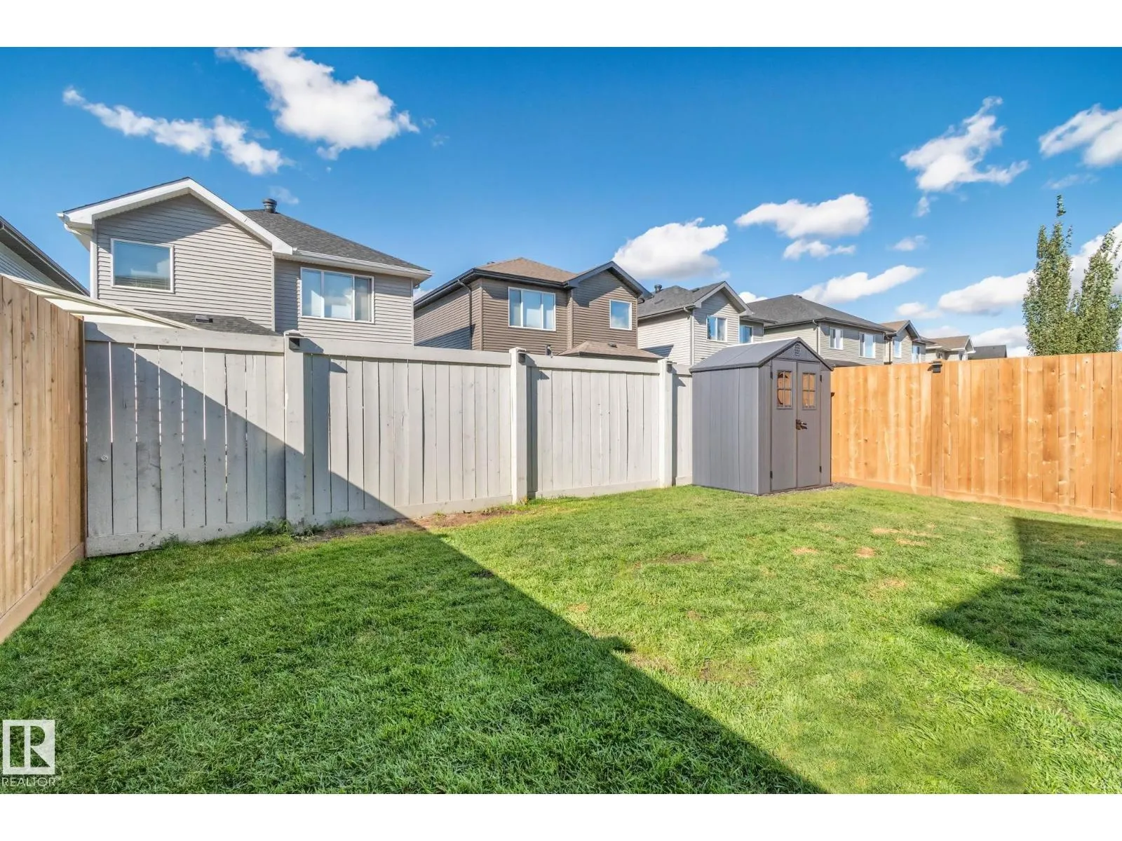 19 MEADOWBROOK WY