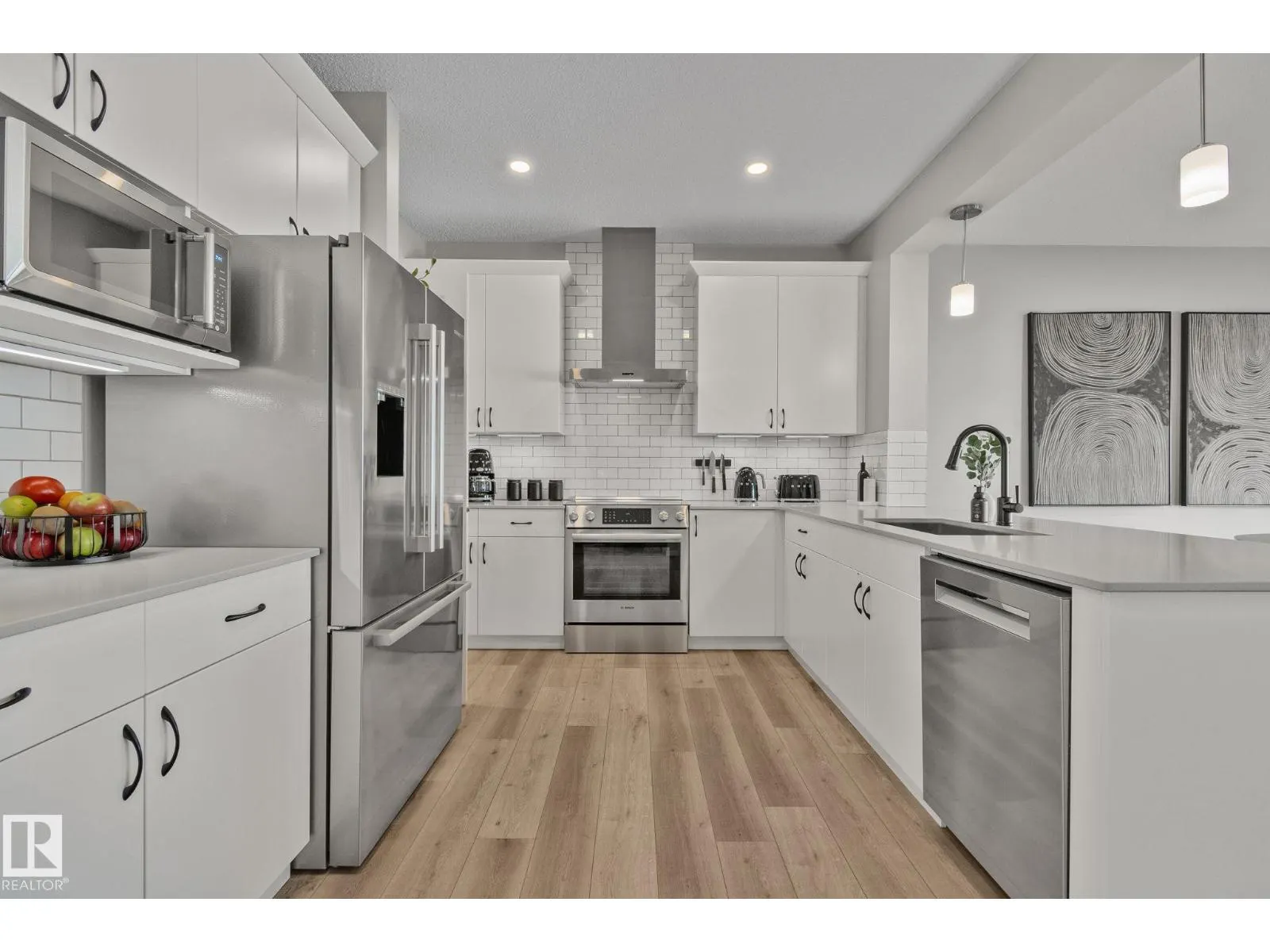 19 MEADOWBROOK WY