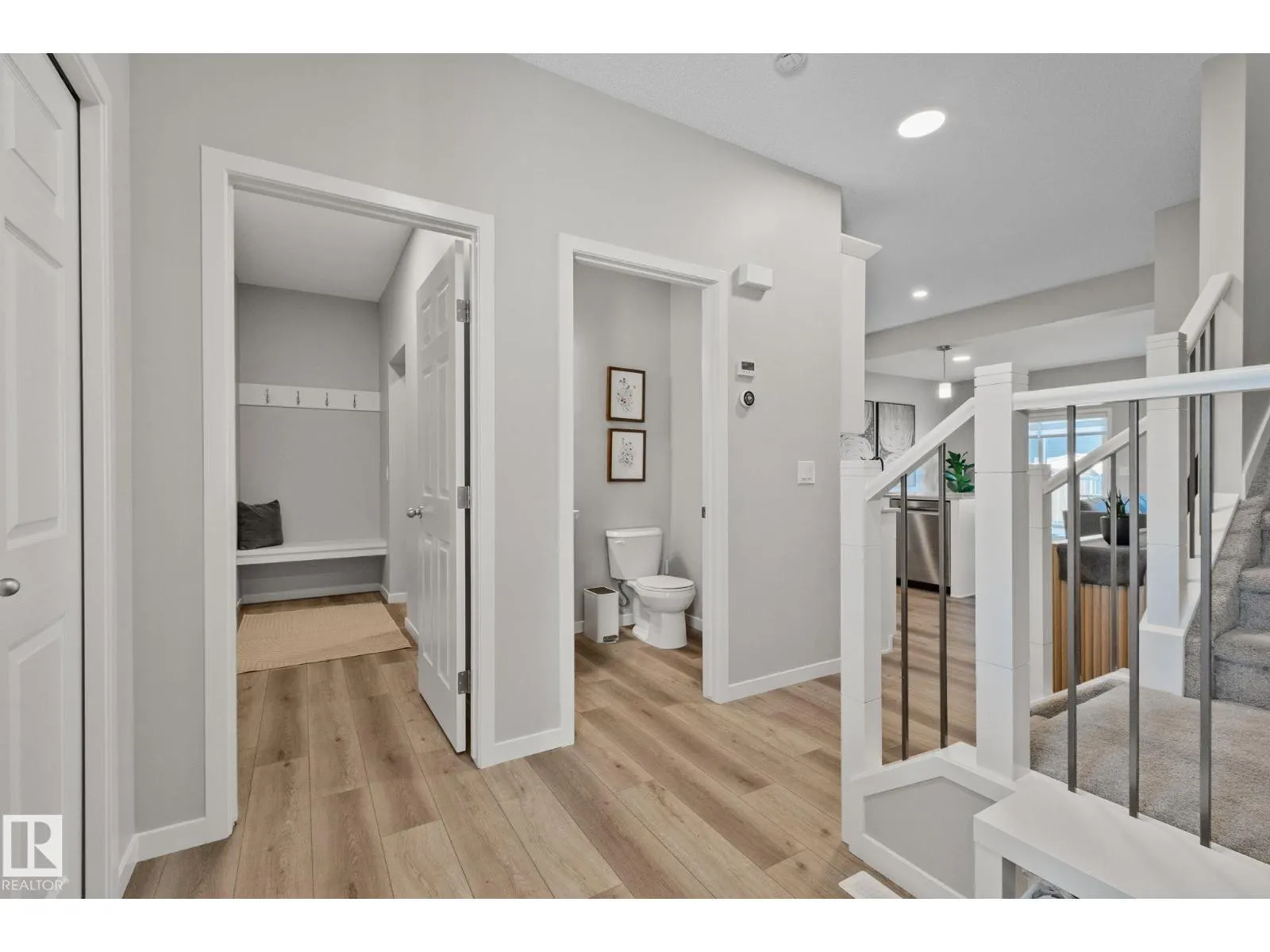 19 MEADOWBROOK WY