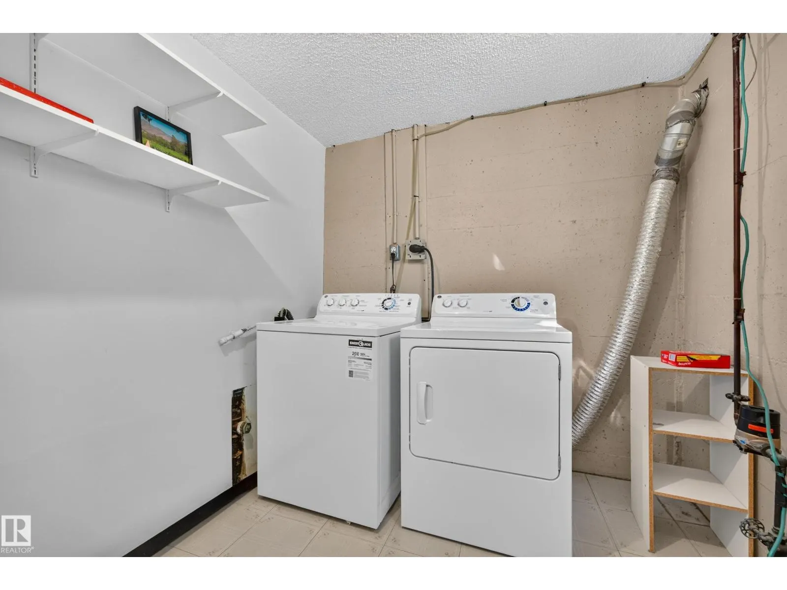11346 69 ST NW