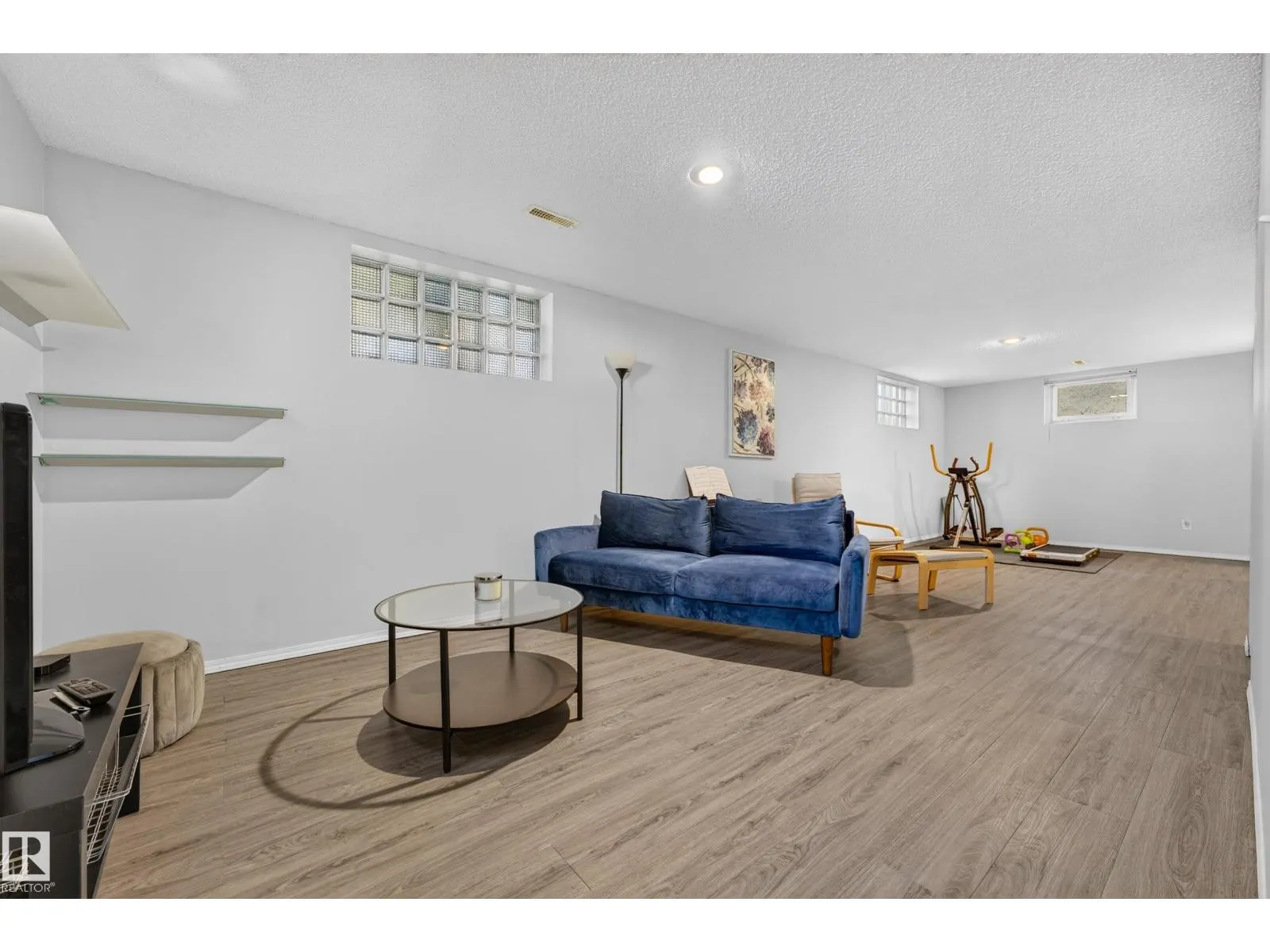 11346 69 ST NW