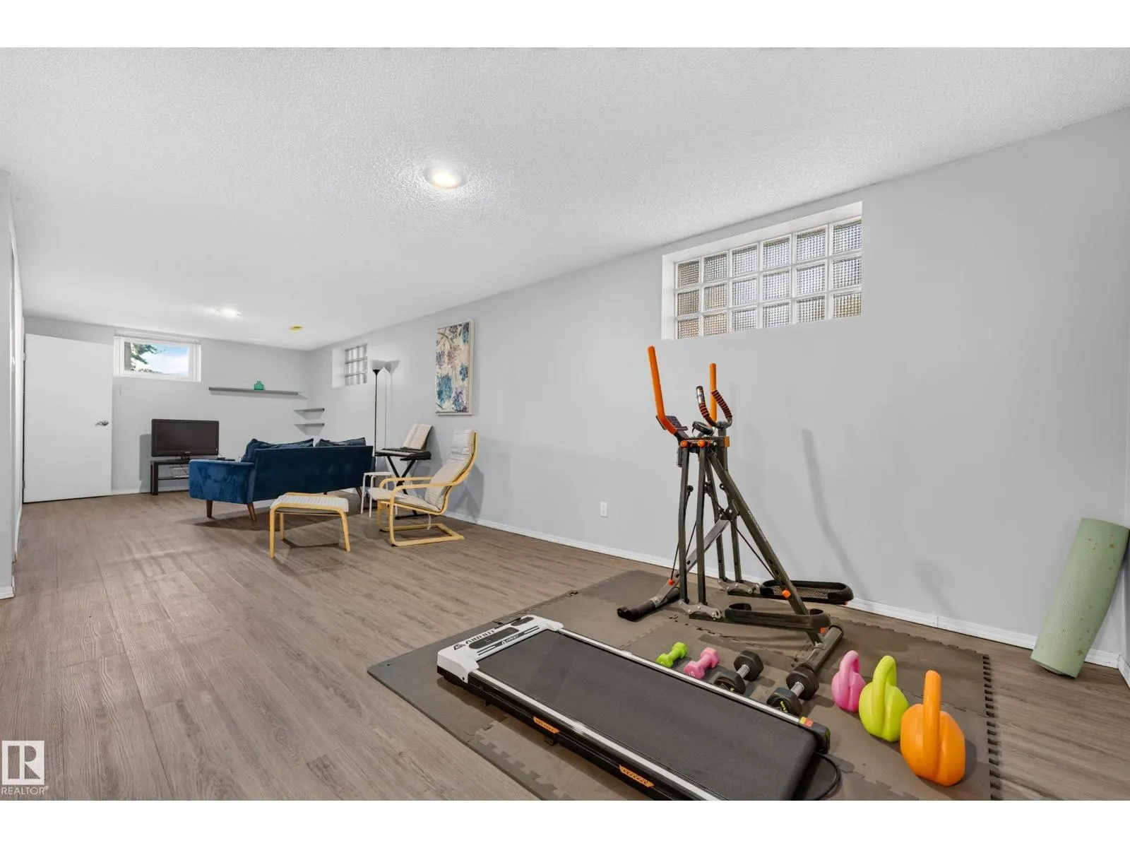 11346 69 ST NW