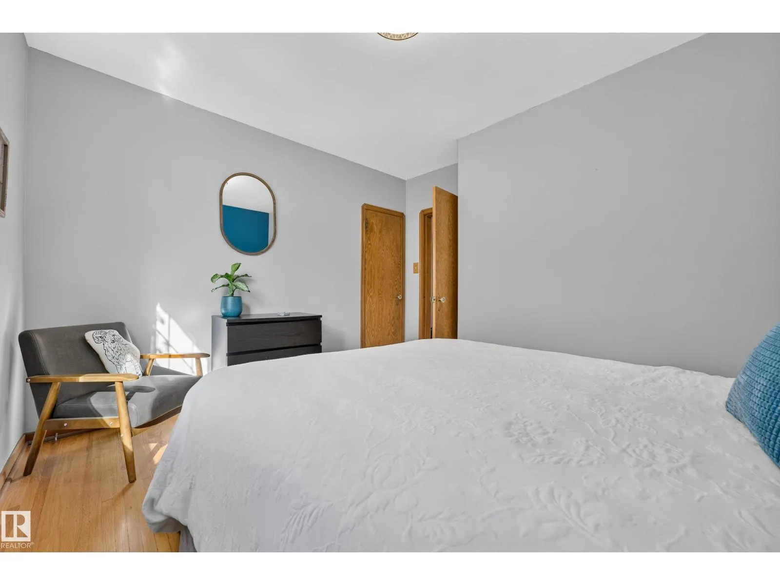 11346 69 ST NW