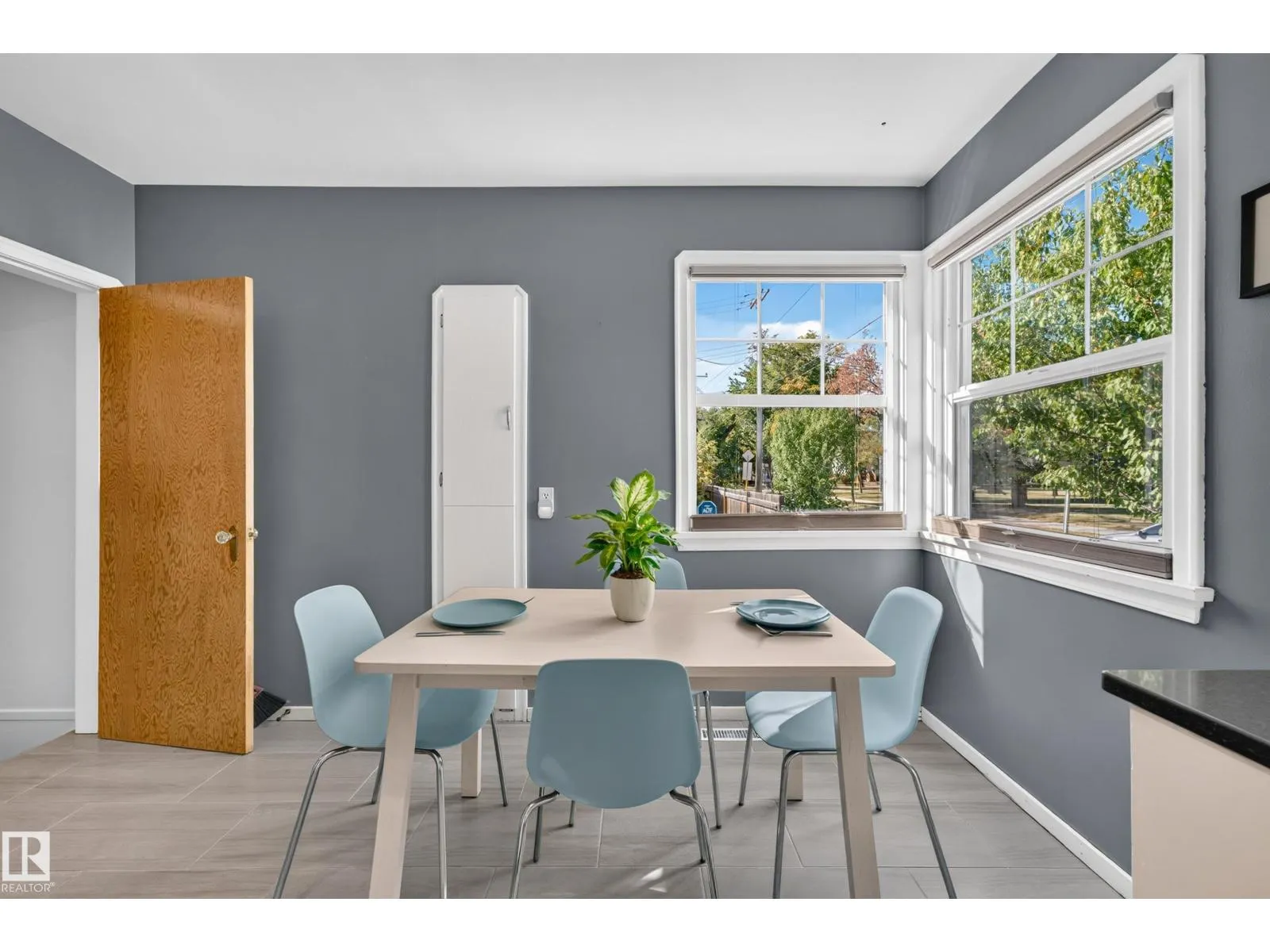 11346 69 ST NW