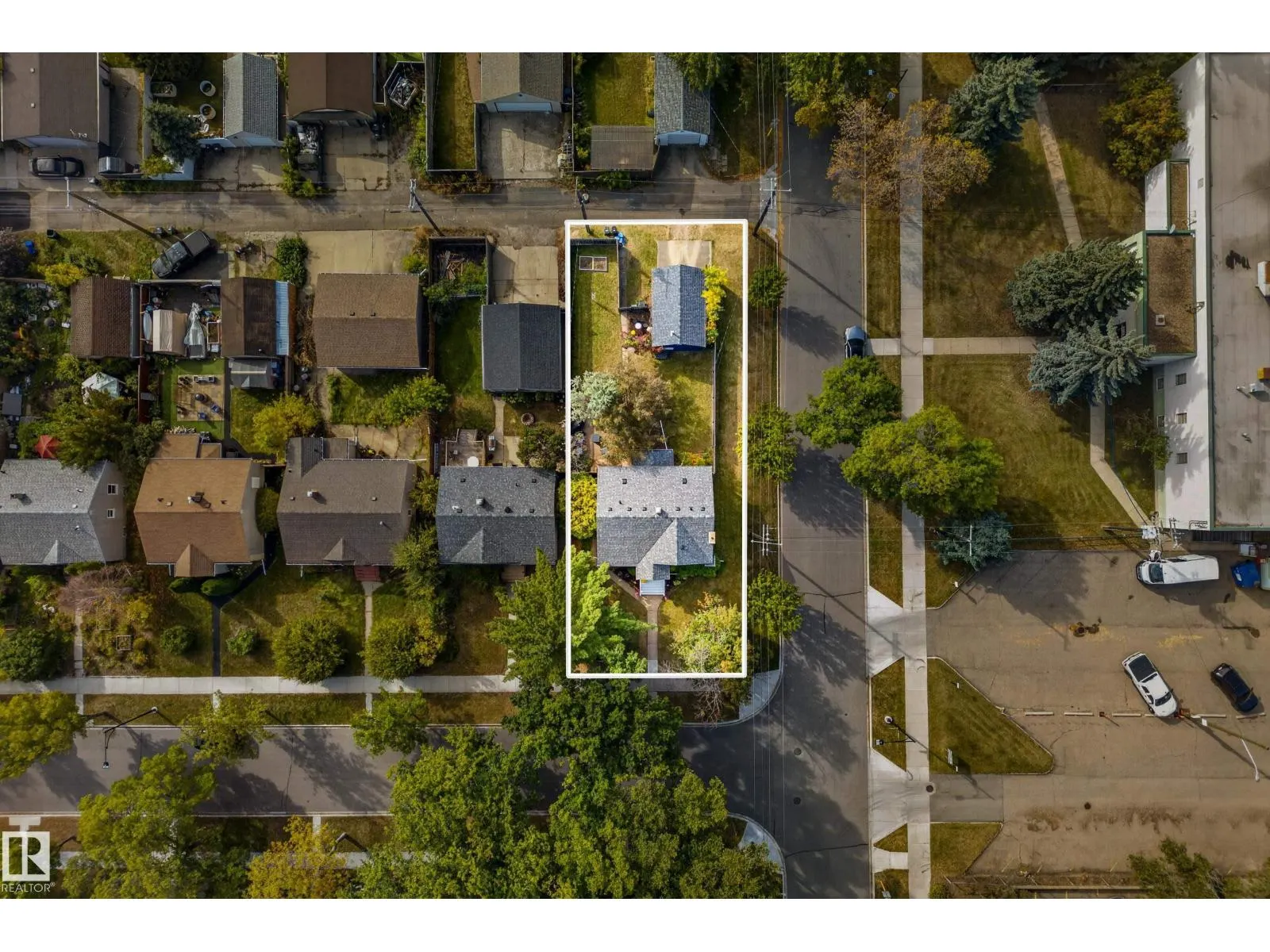 11346 69 ST NW