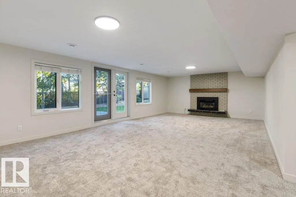 102 GOODRIDGE DR