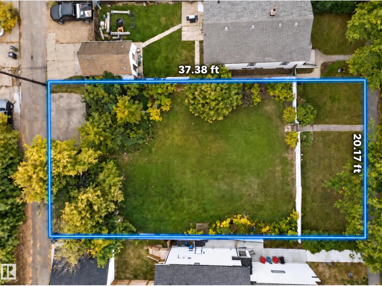 12020 63 ST NW
