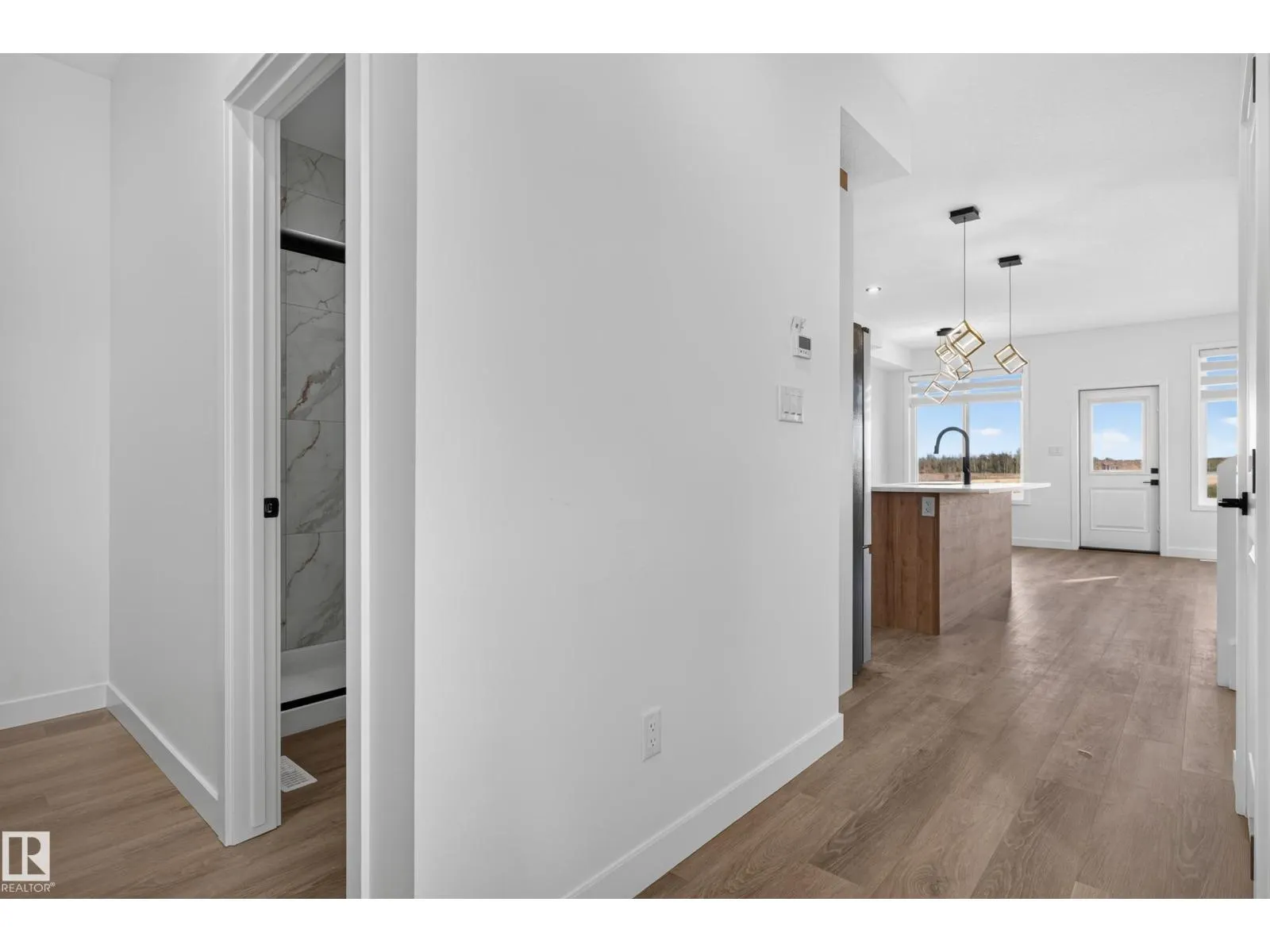 2 Parker LN