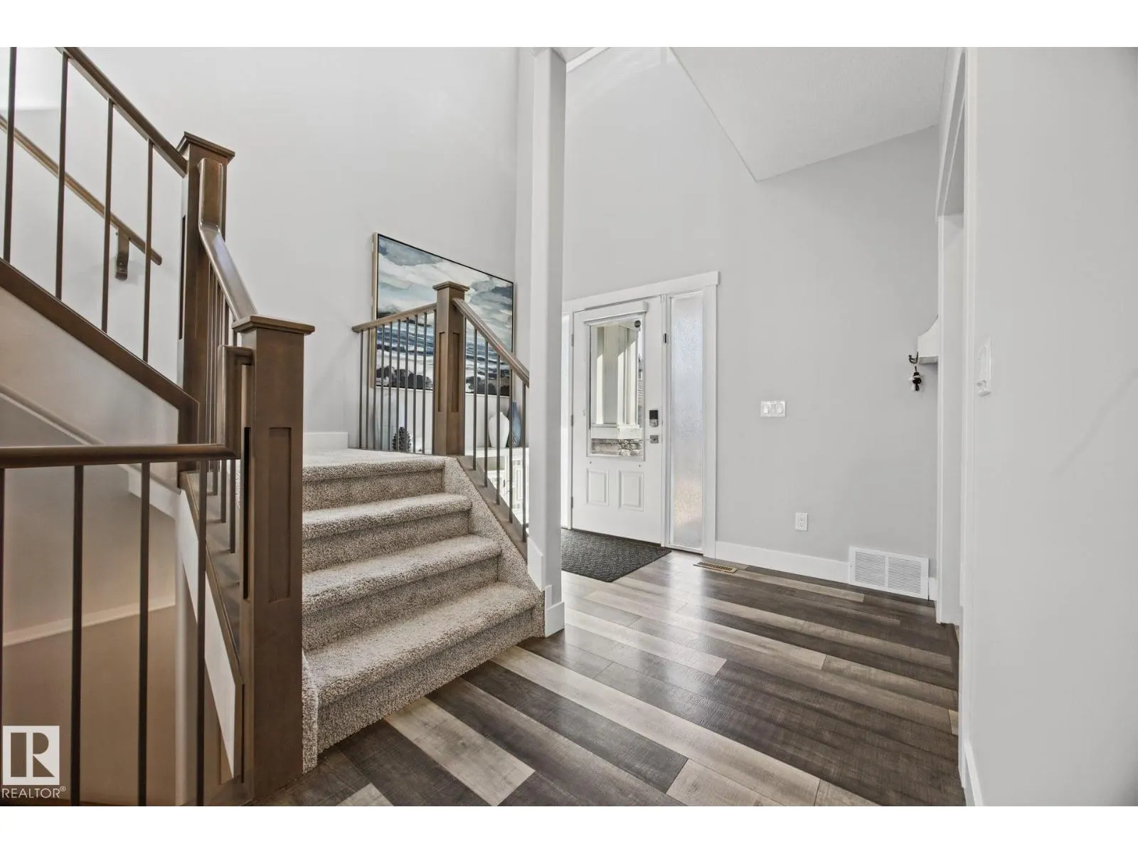 78 AINSLEY WY