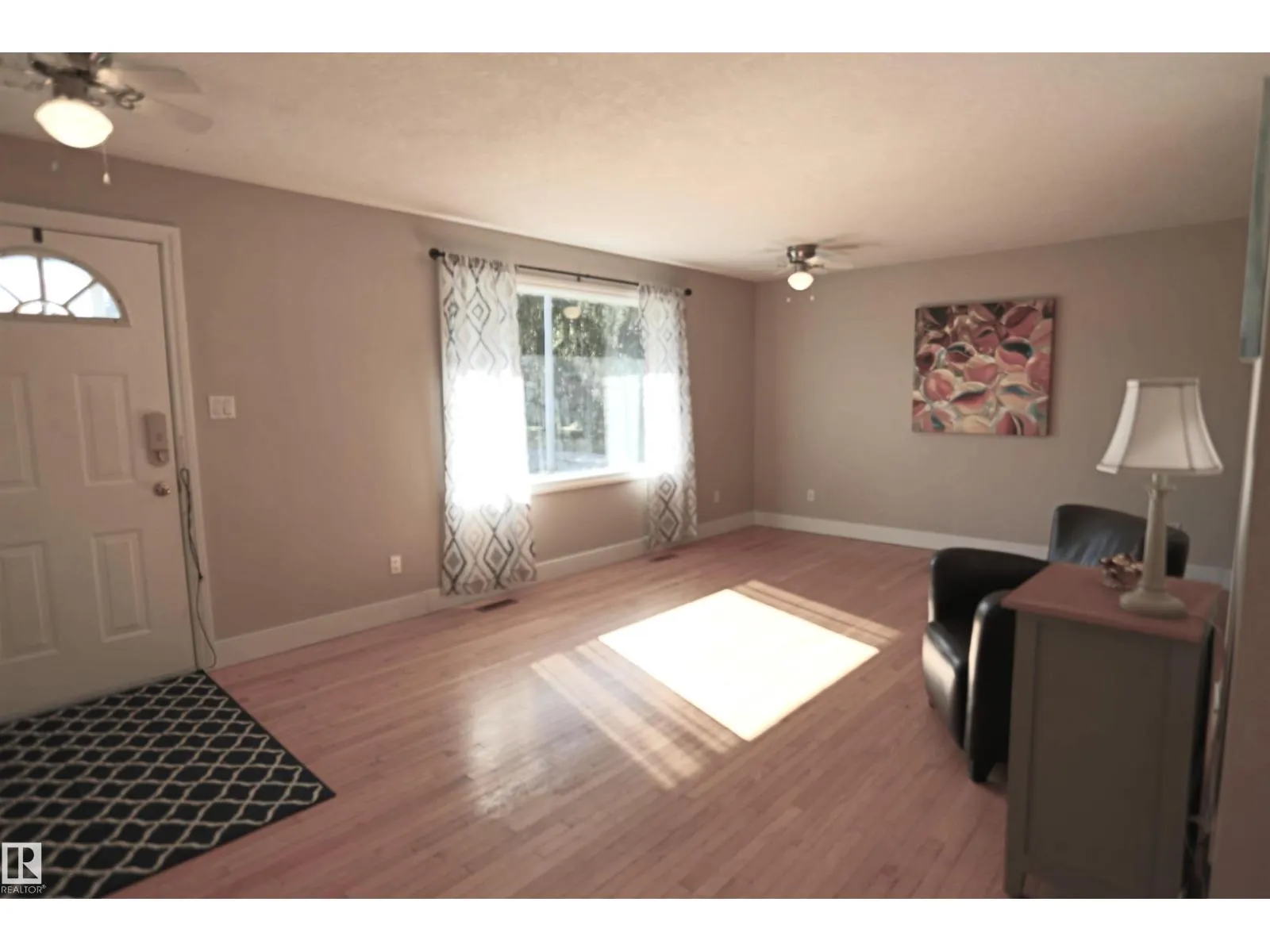 3 DORCHESTER RD