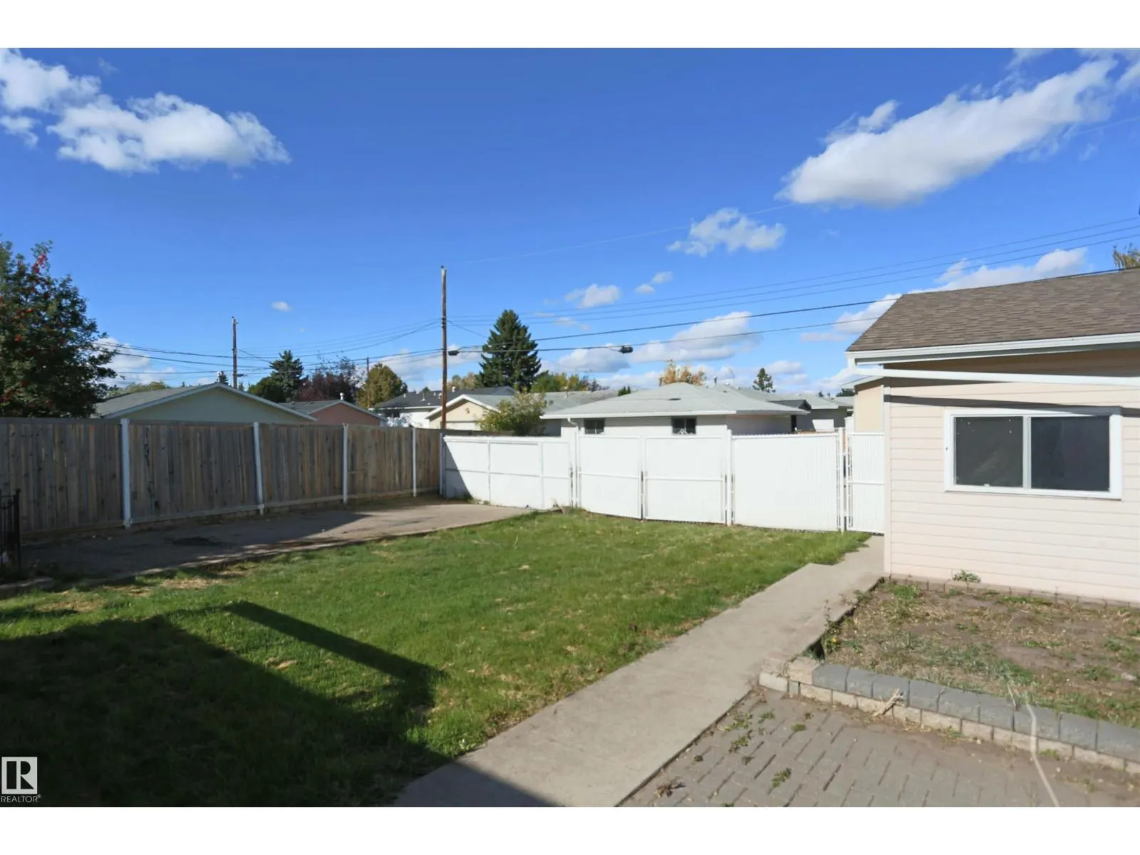 3 DORCHESTER RD