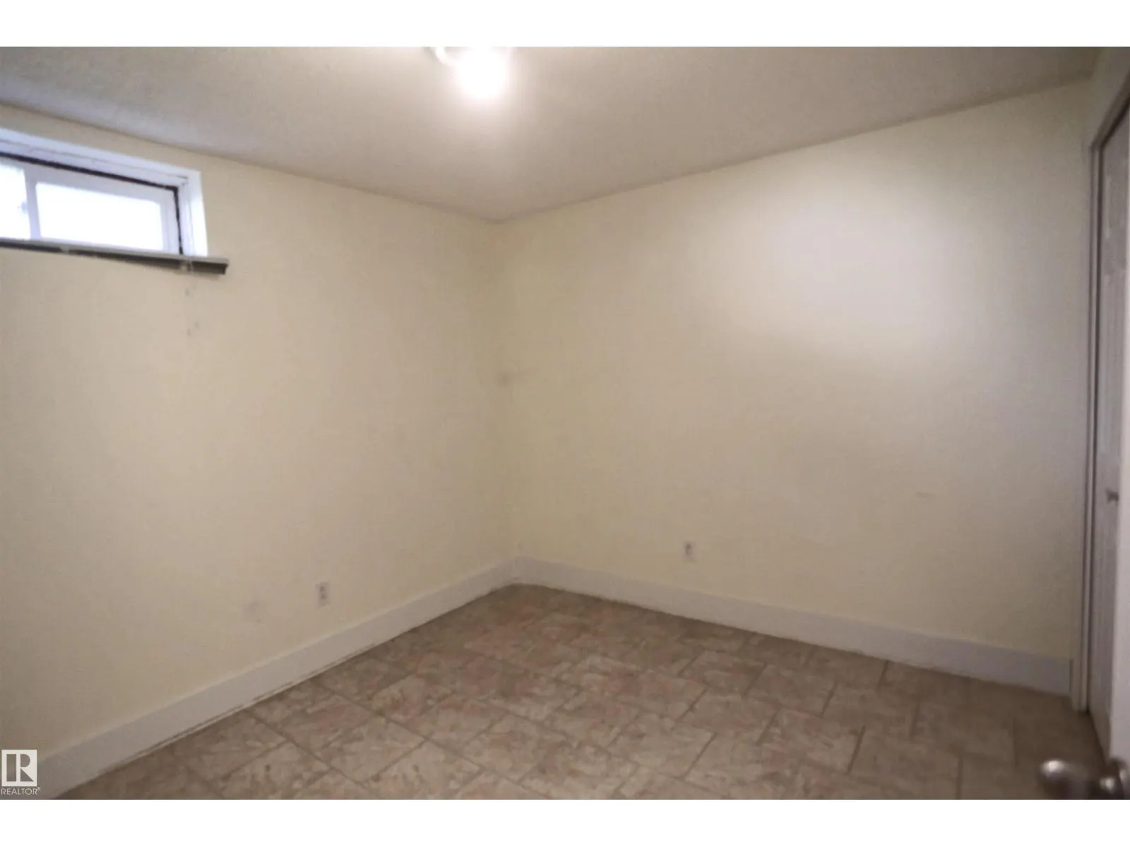 3 DORCHESTER RD
