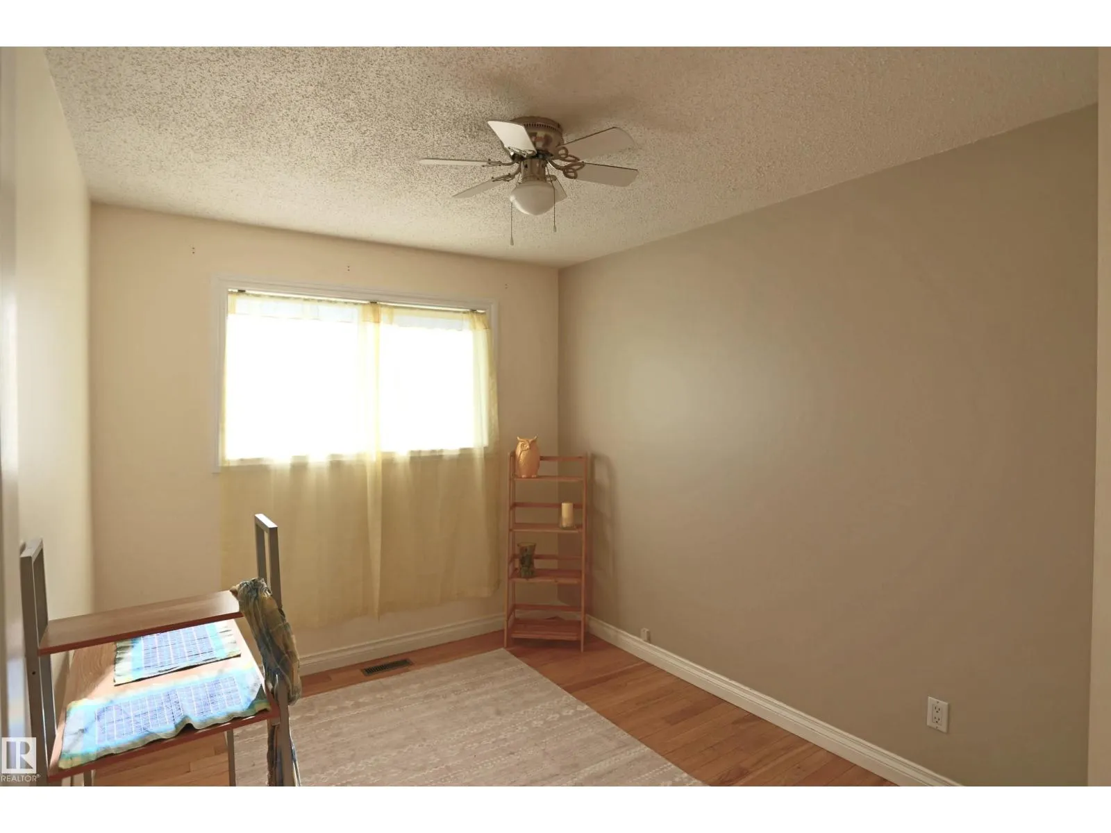 3 DORCHESTER RD