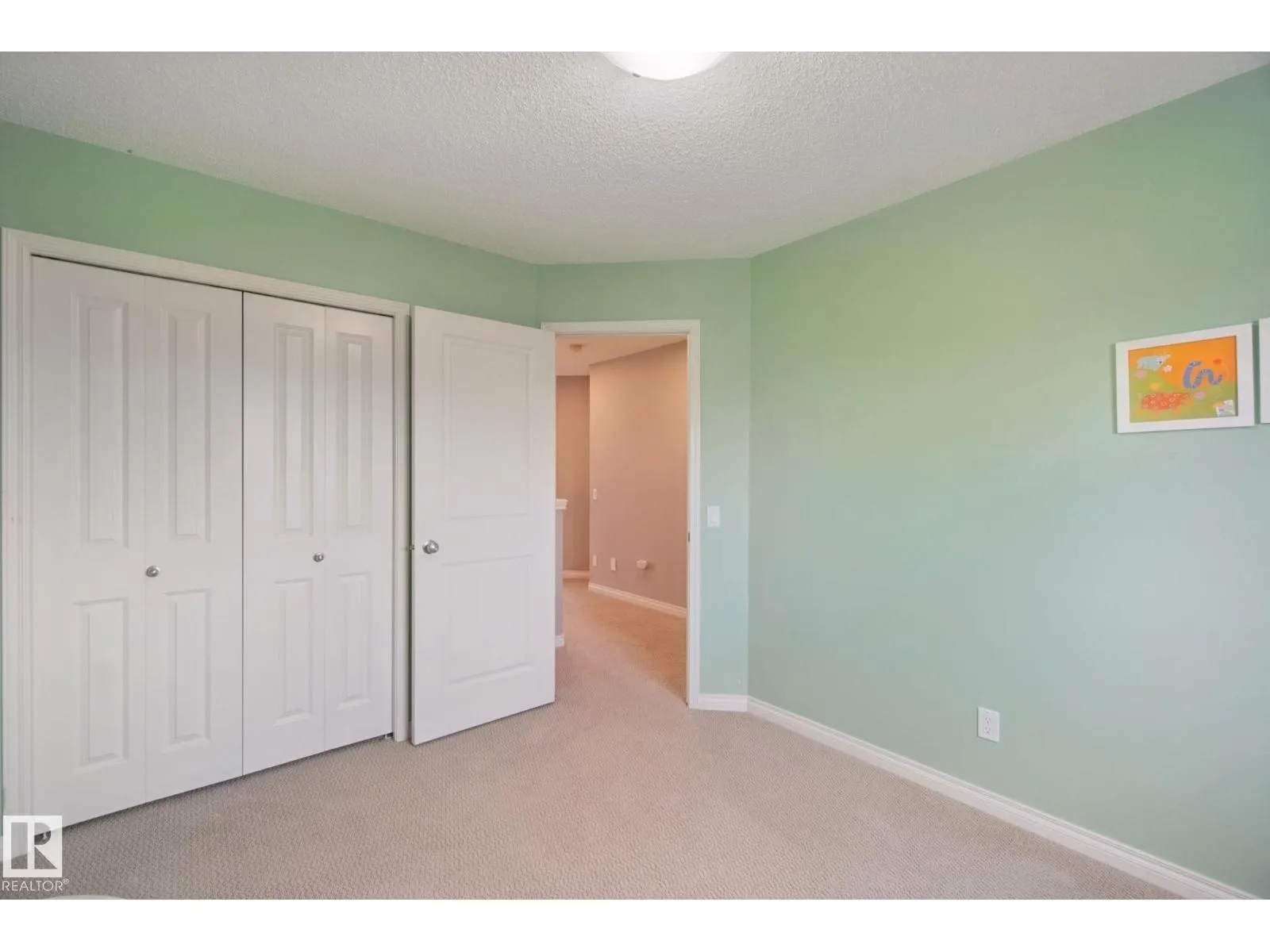 628 FOXTAIL LN