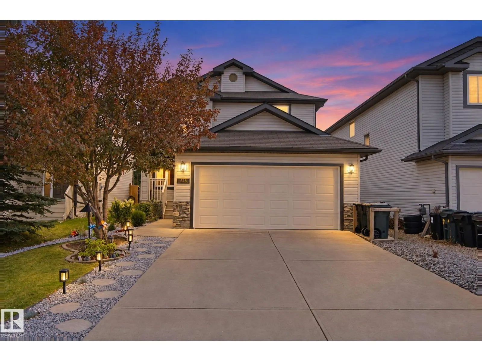 628 FOXTAIL LN