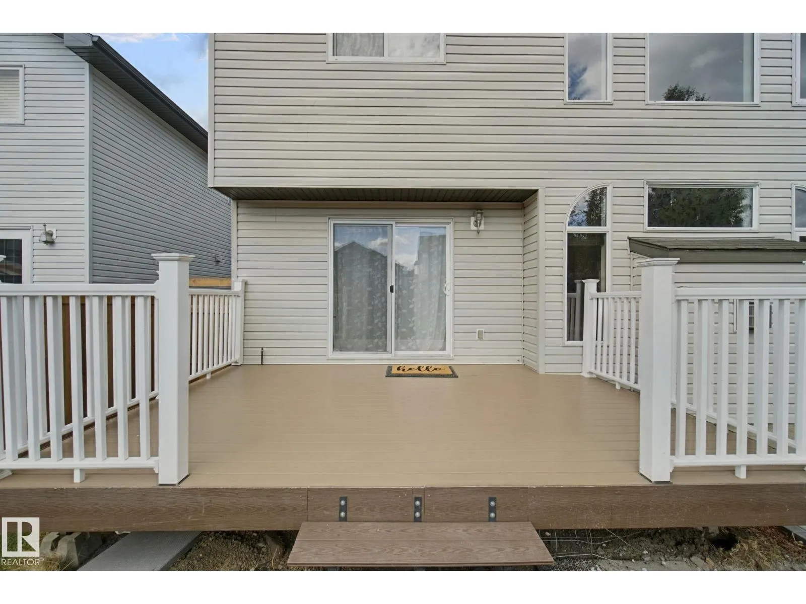 628 FOXTAIL LN