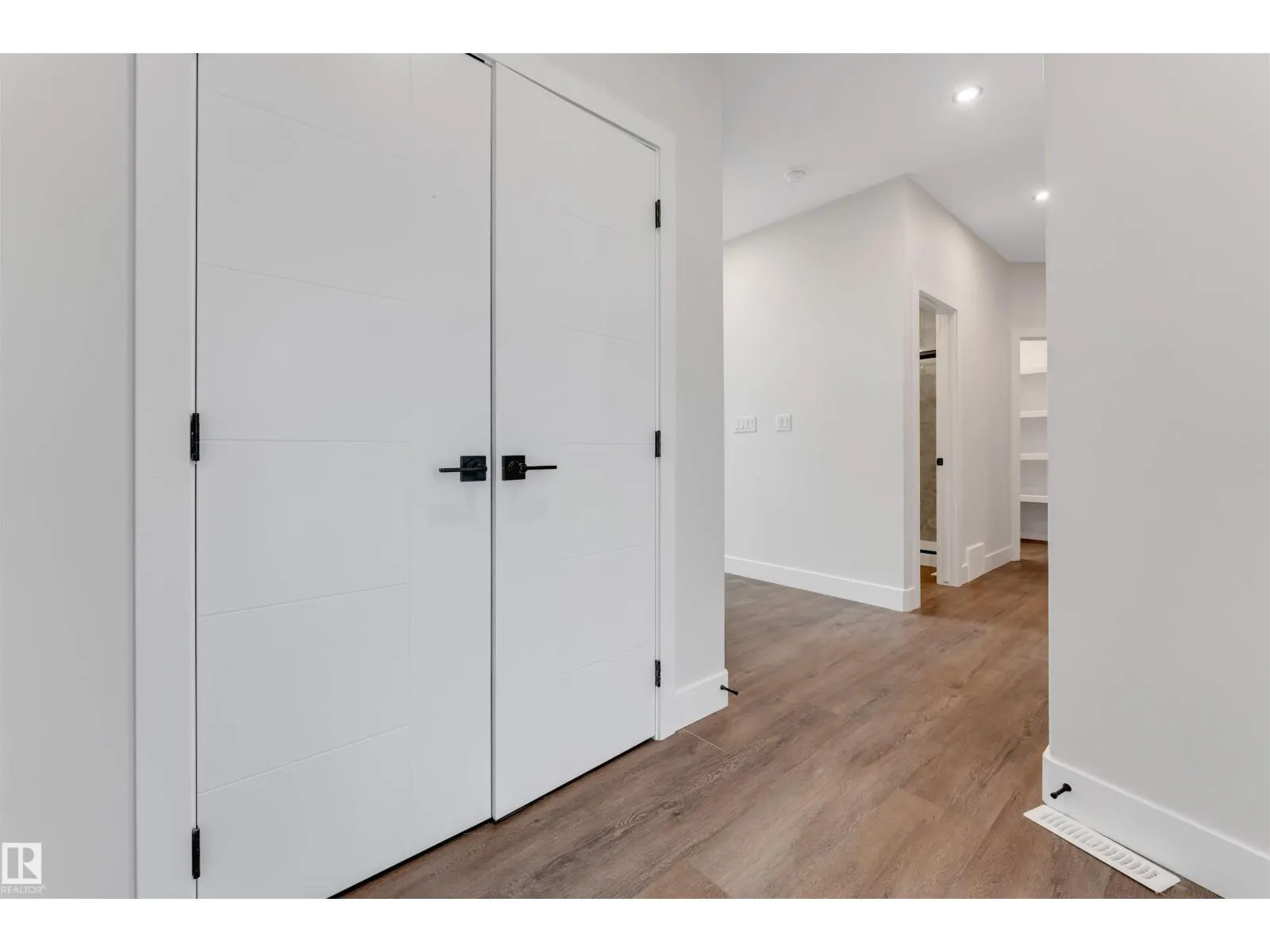 329 BALSAM LI