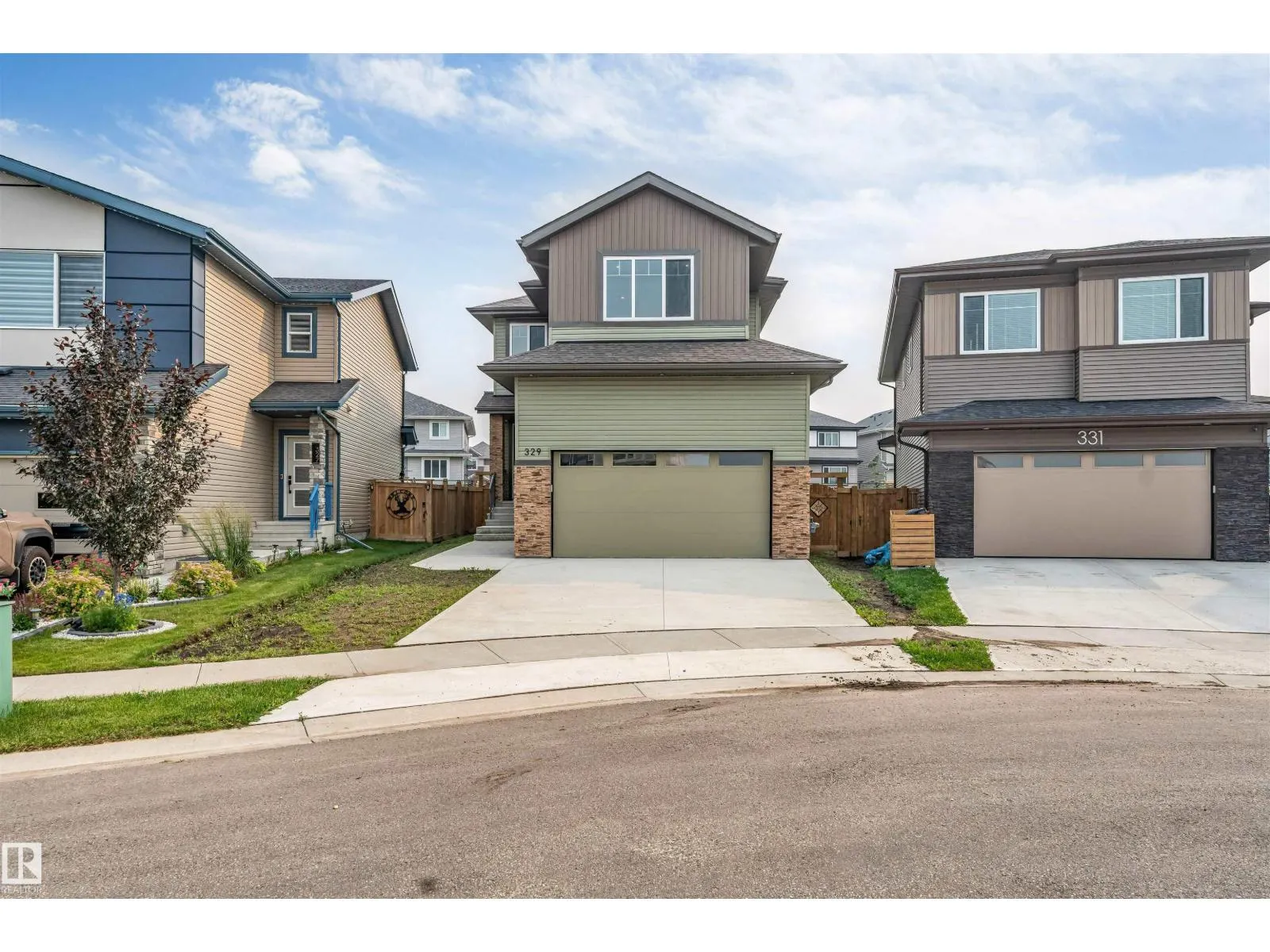 329 BALSAM LI