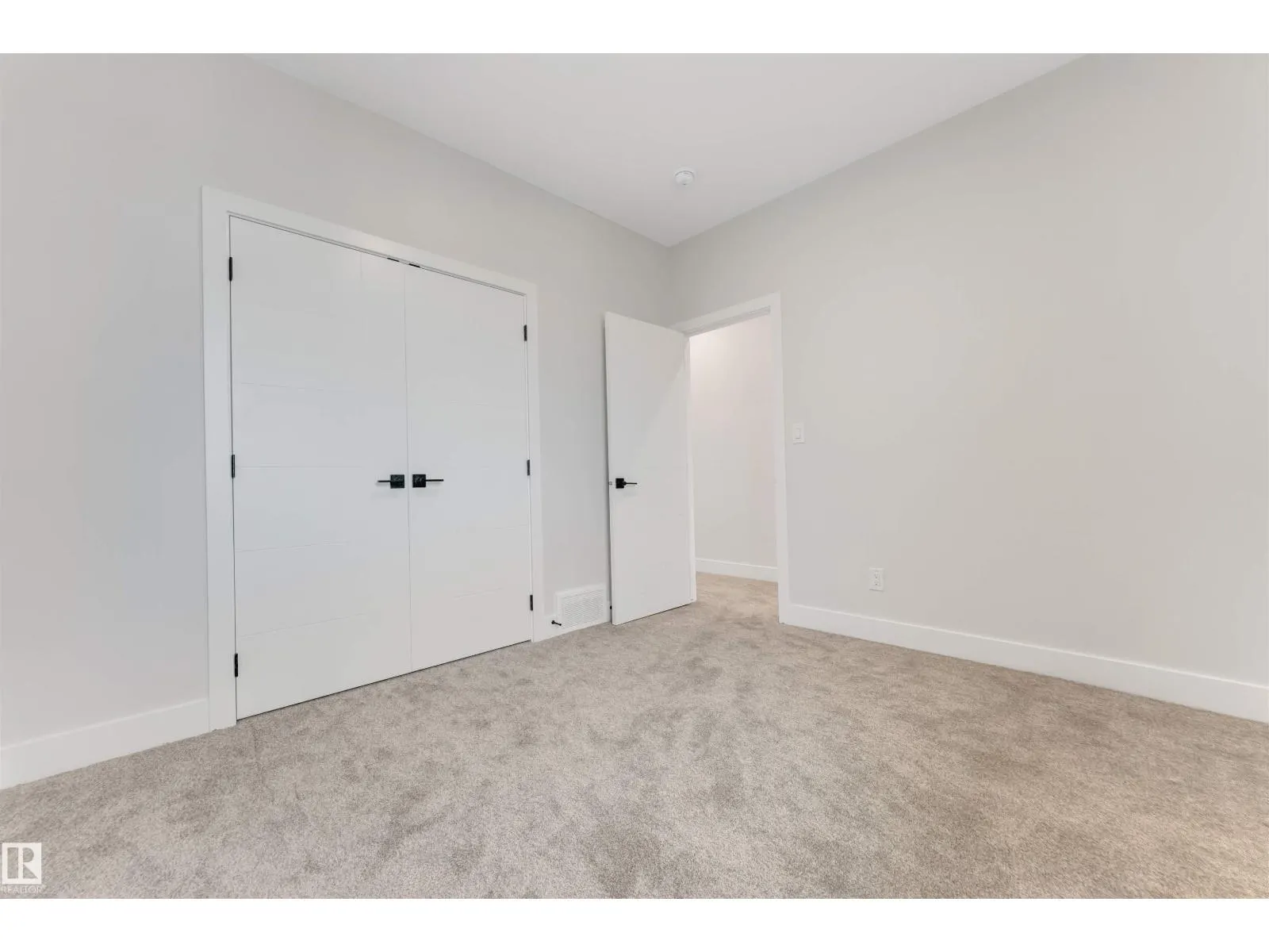 329 BALSAM LI