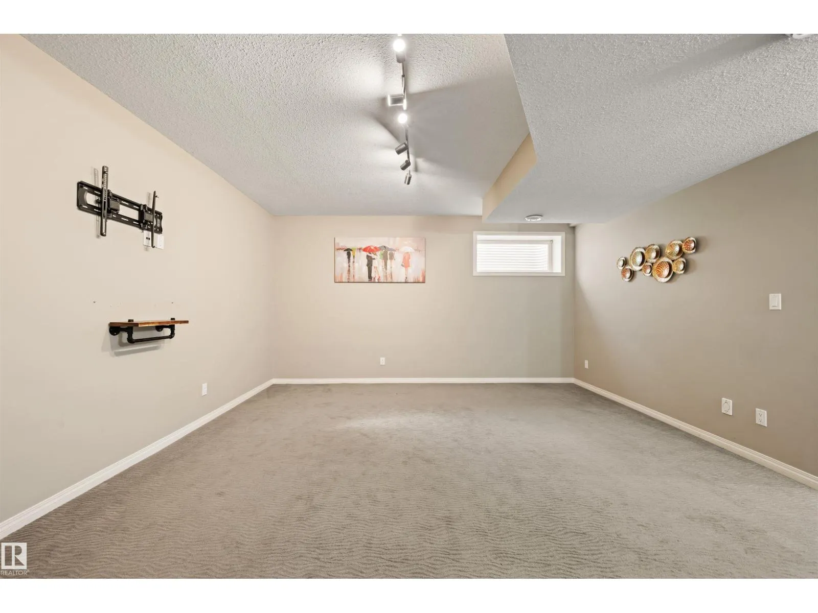 2422 WARRY PL SW