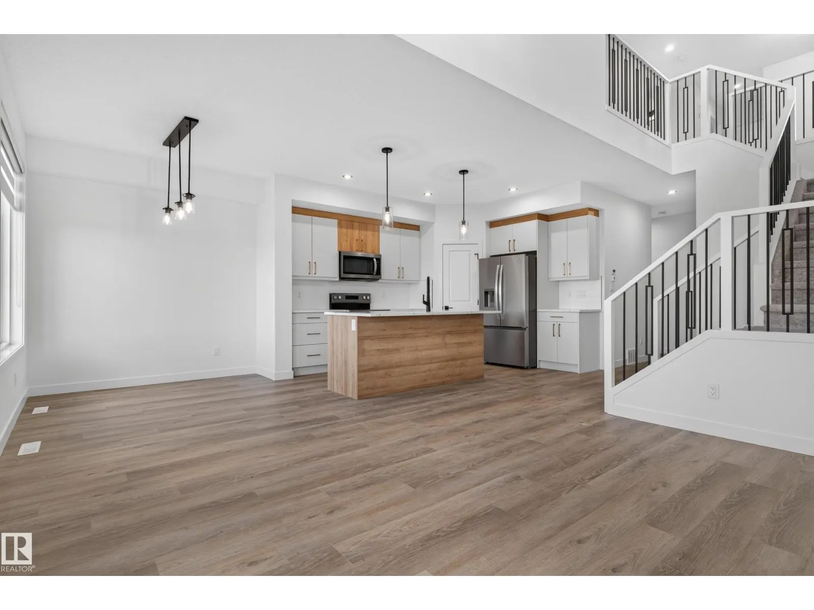4 parker LN
