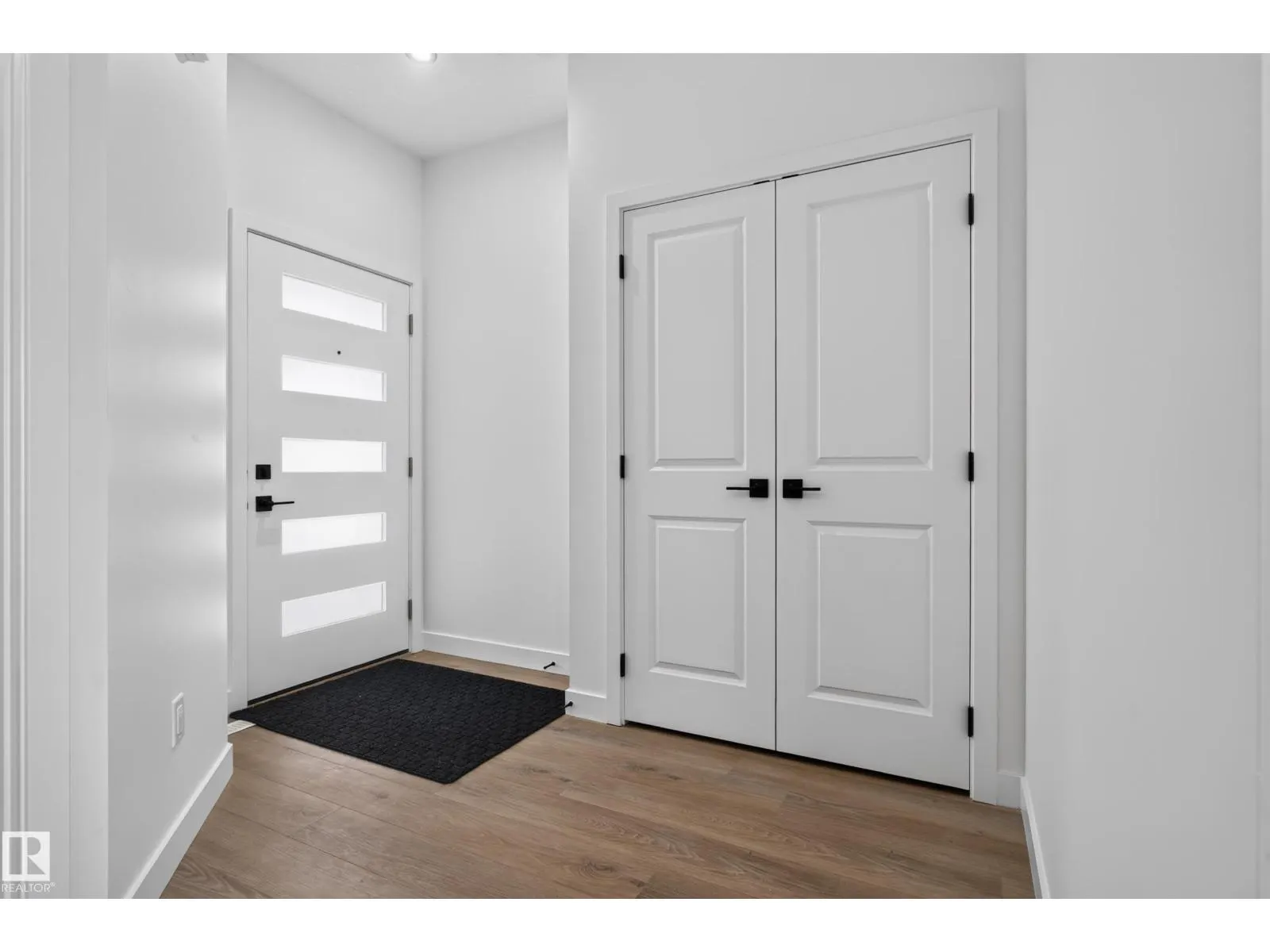 4 parker LN