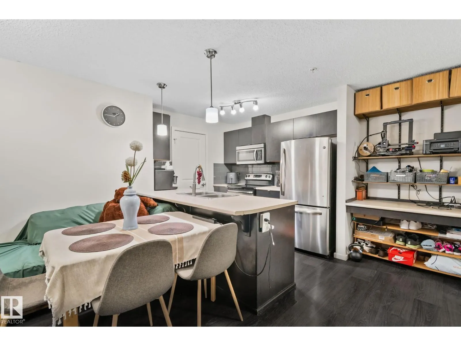 #226 344 WINDERMERE RD NW
