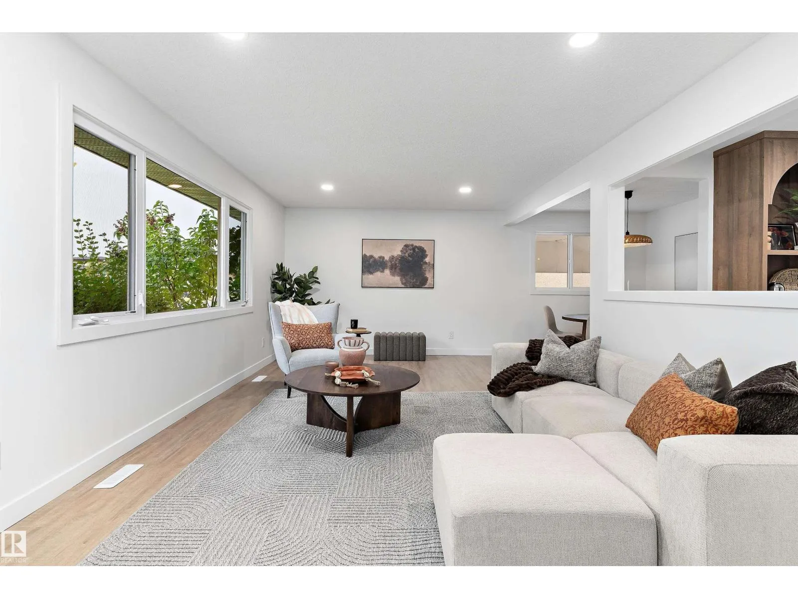5 GLENBROOK BV