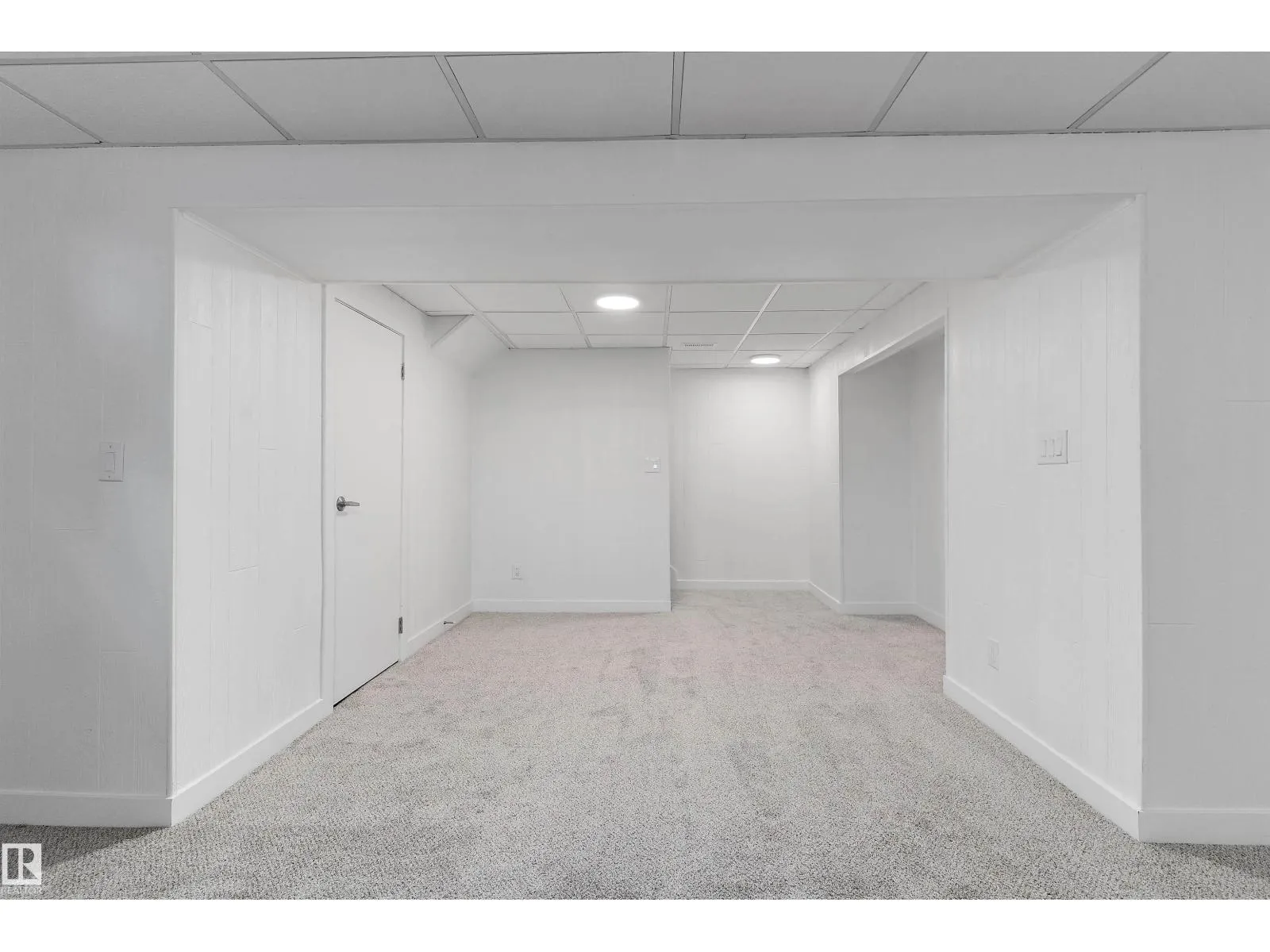 5 GLENBROOK BV