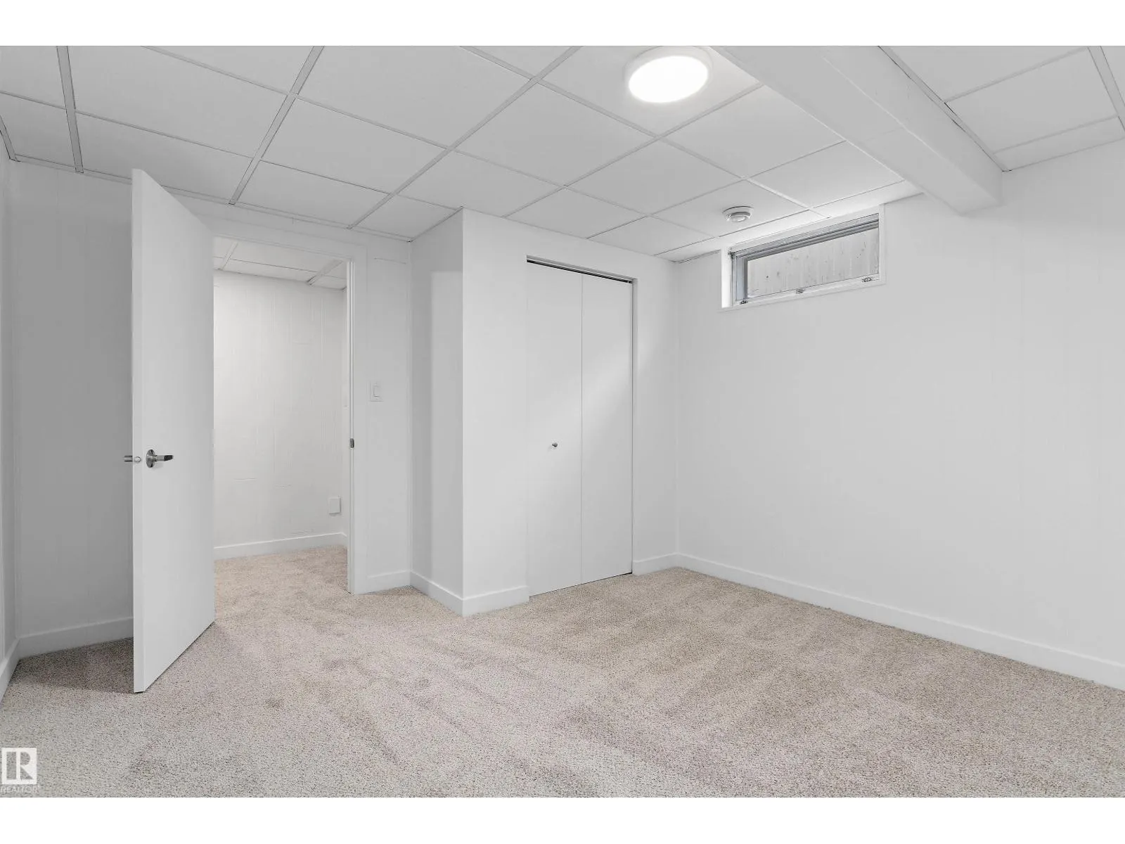 5 GLENBROOK BV