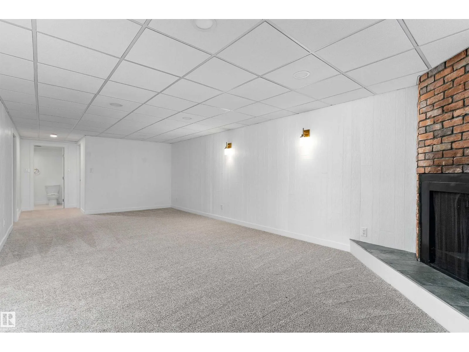 5 GLENBROOK BV