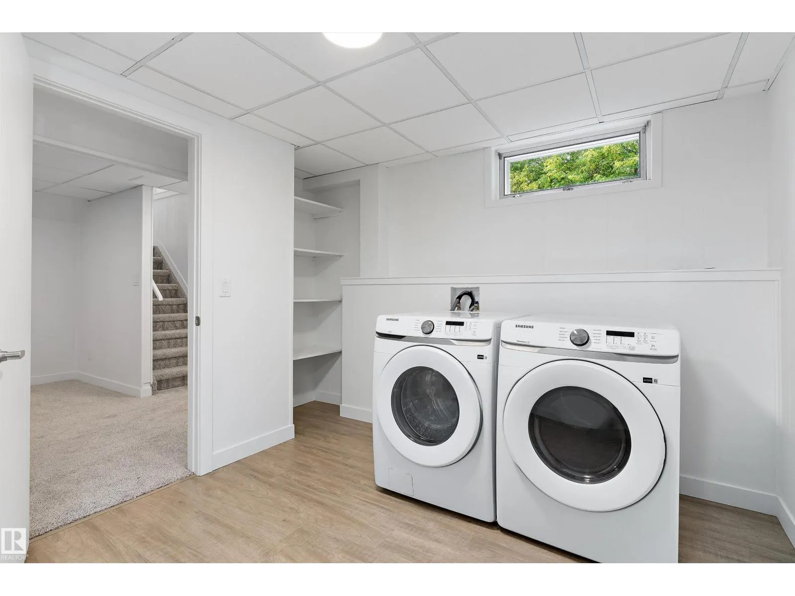 5 GLENBROOK BV