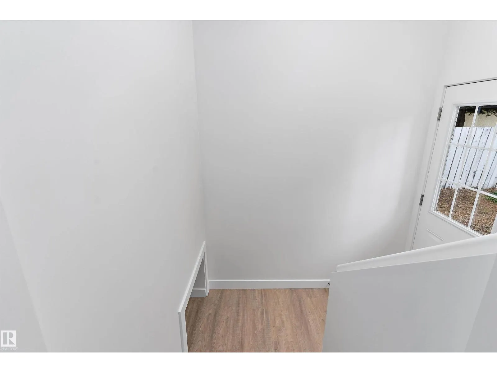 5 GLENBROOK BV