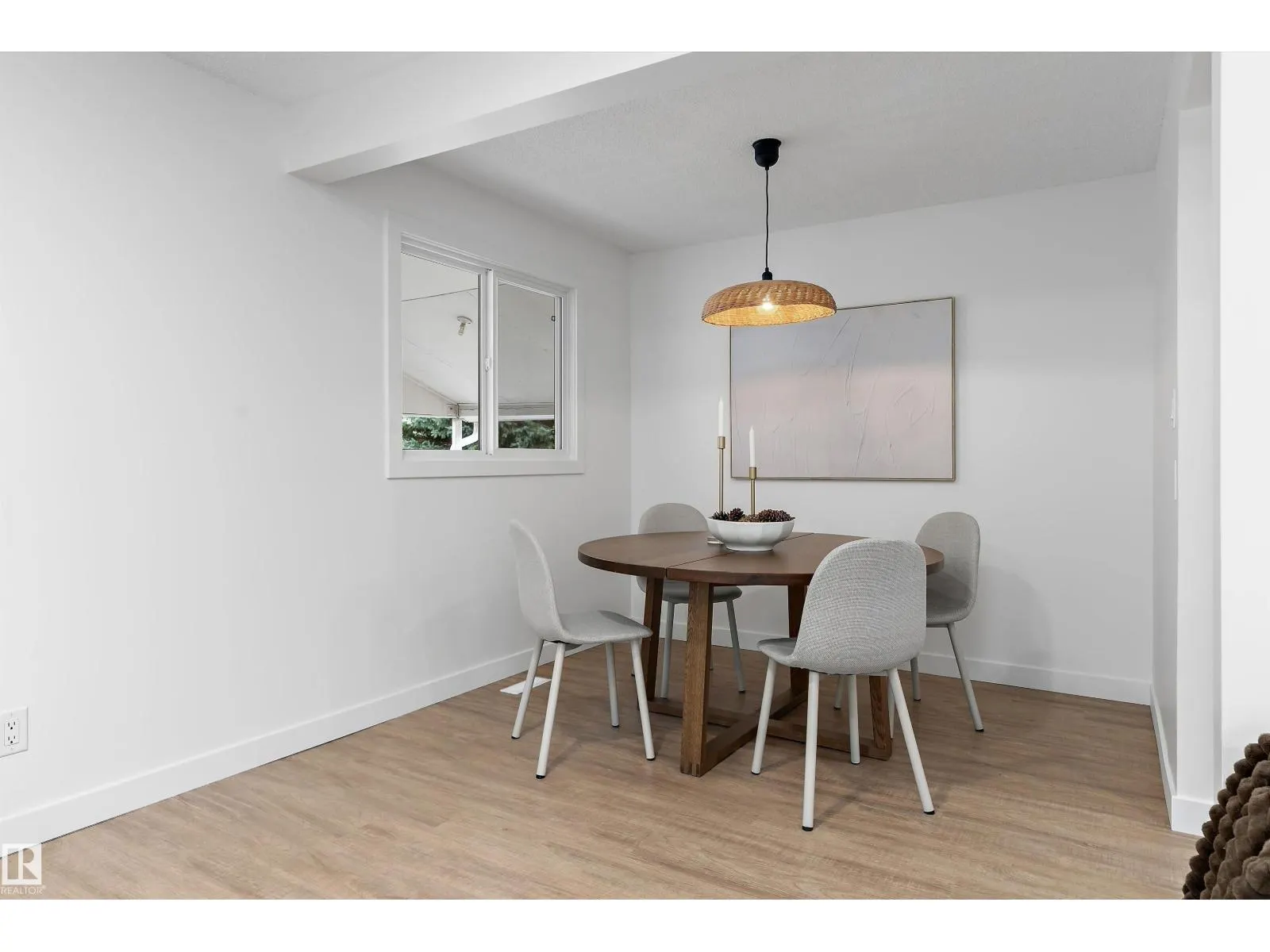 5 GLENBROOK BV