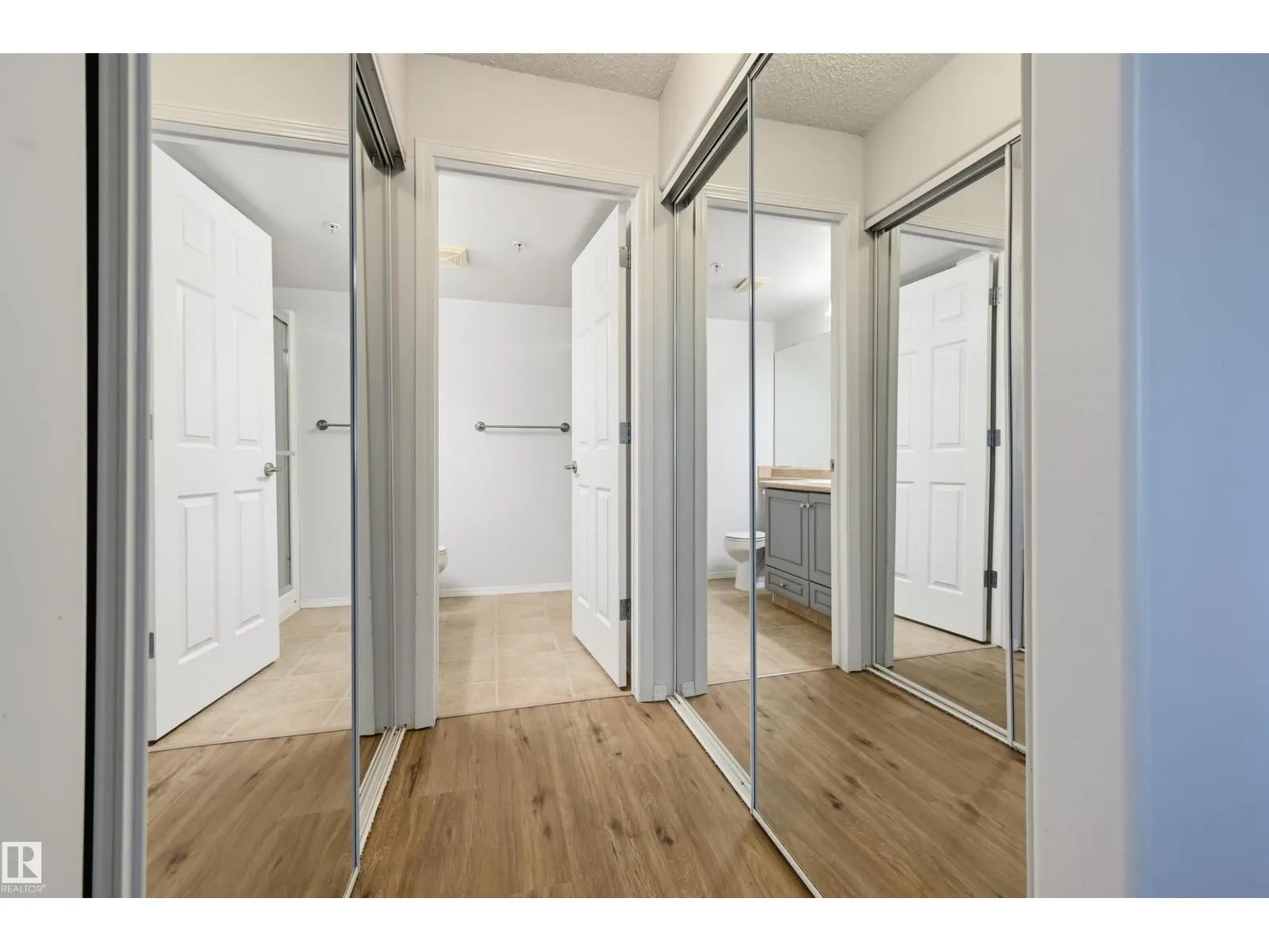 #107 13635 34 ST NW