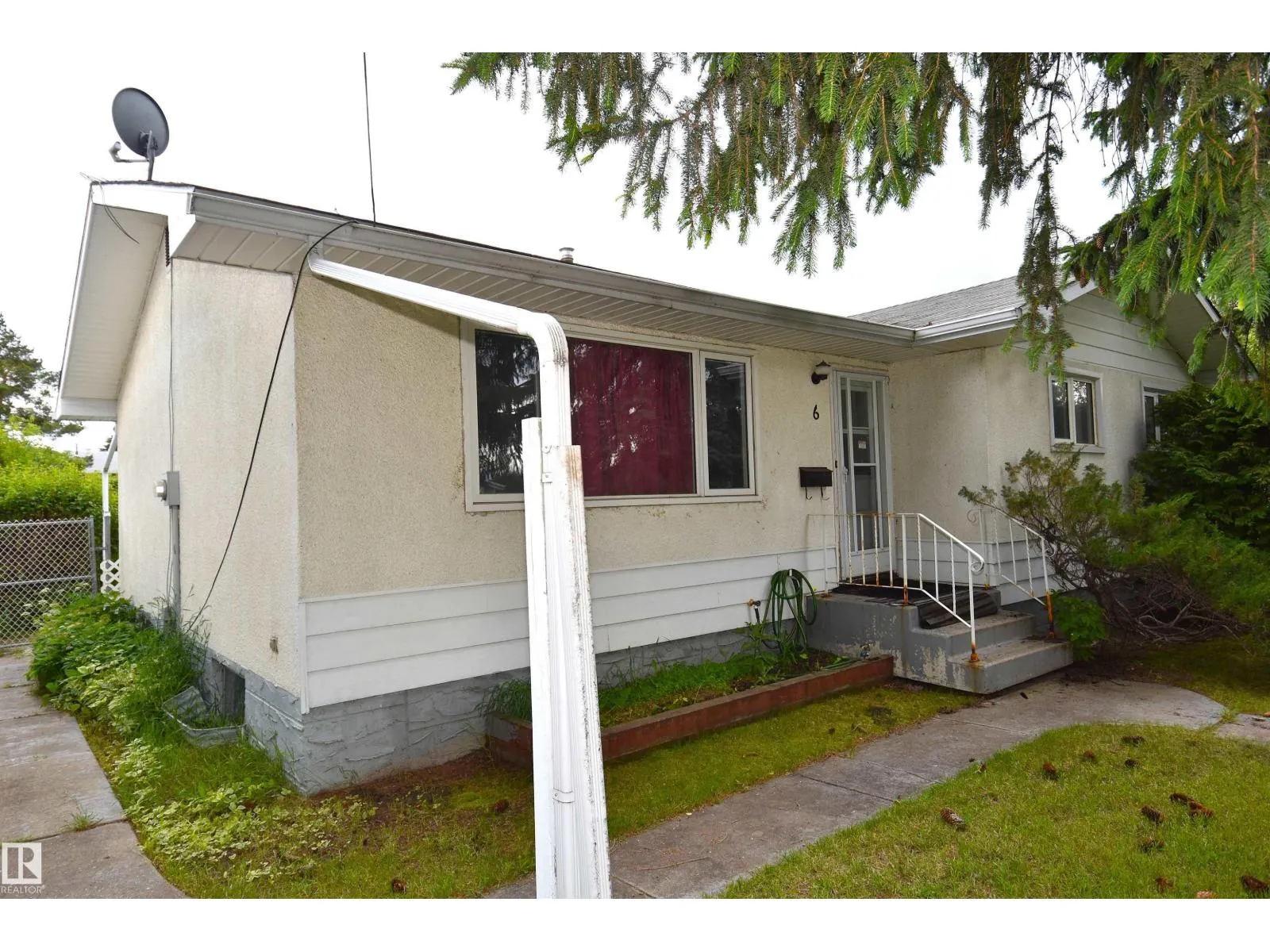 6 BEVERLY AV